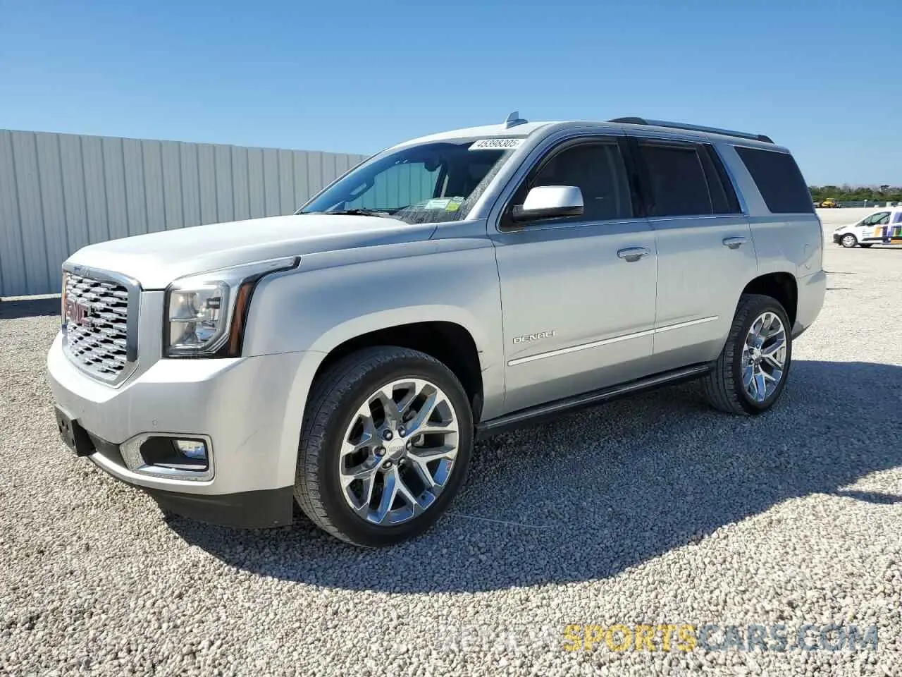 1 Photograph of a damaged car 1GKS2CKJ9KR248647 GMC YUKON 2019