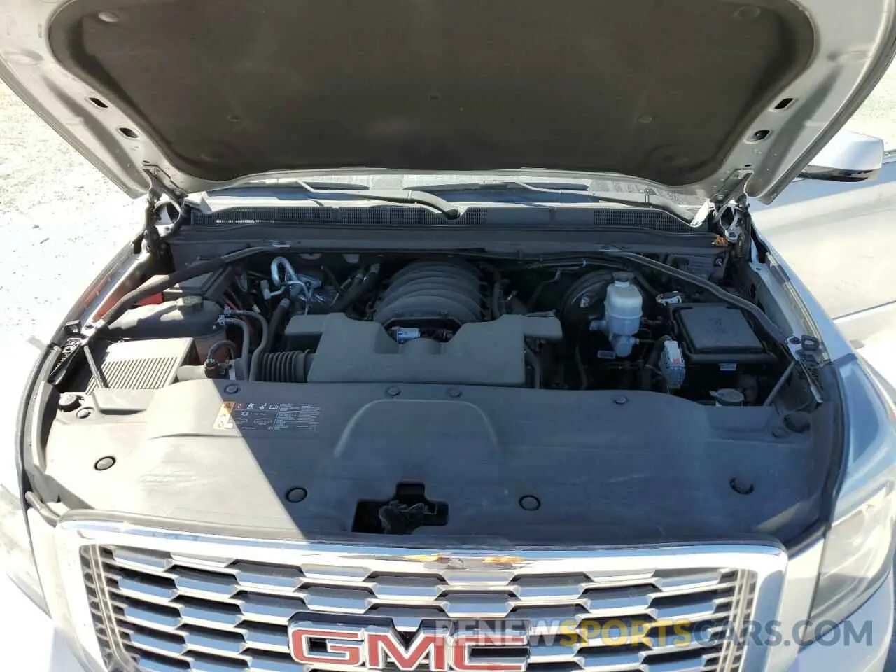 12 Photograph of a damaged car 1GKS2CKJ9KR248647 GMC YUKON 2019