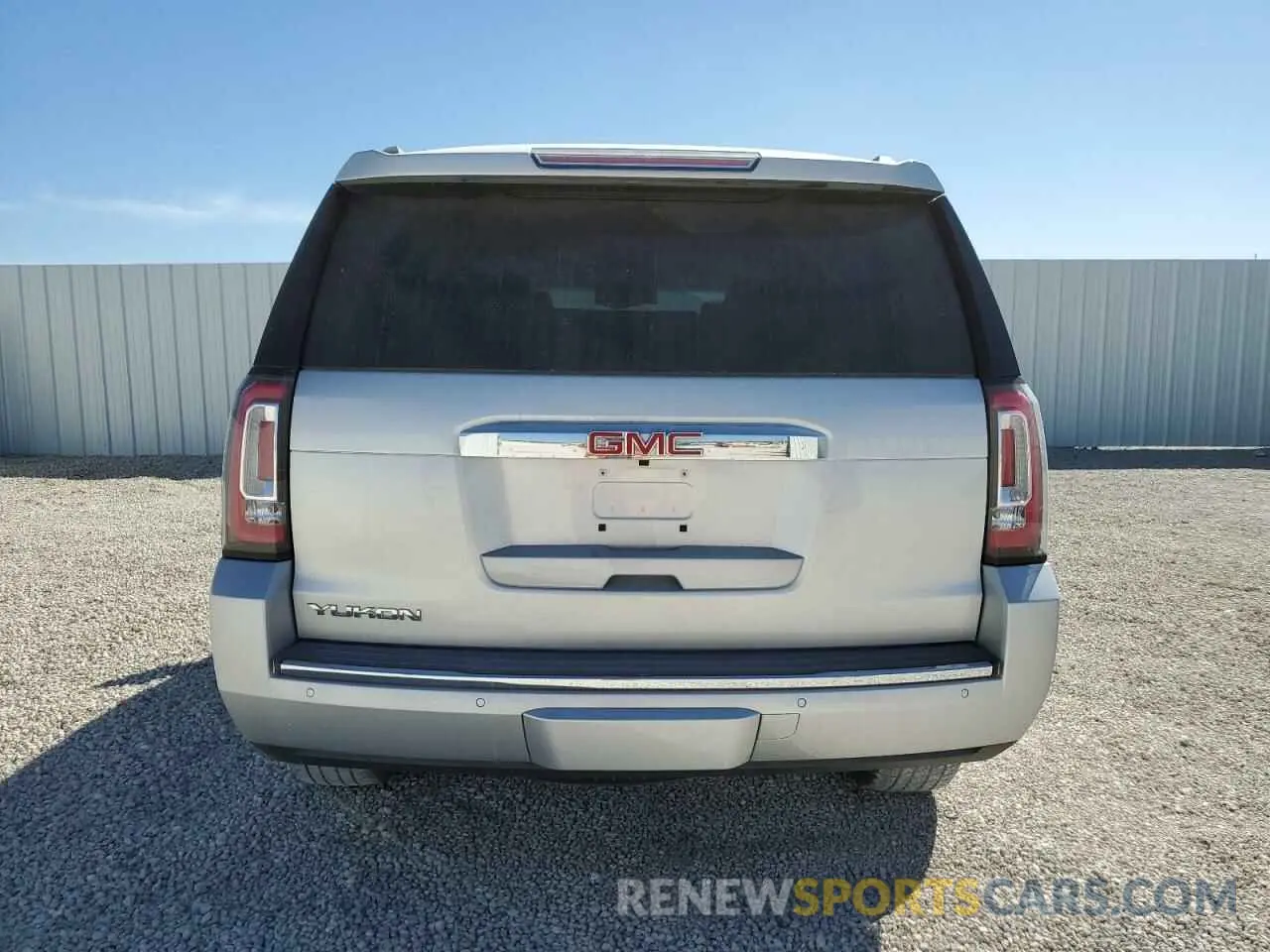 6 Photograph of a damaged car 1GKS2CKJ9KR248647 GMC YUKON 2019