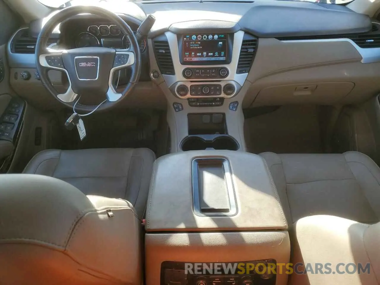 8 Photograph of a damaged car 1GKS2GKC3KR296430 GMC YUKON 2019