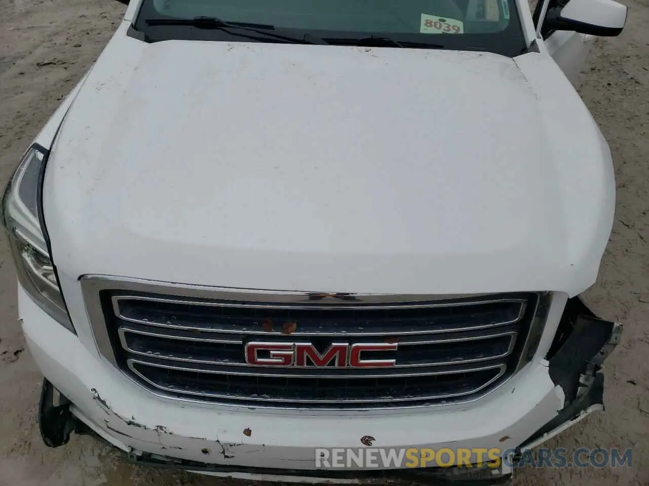12 Photograph of a damaged car 1GKS2GKC4KR351399 GMC YUKON 2019