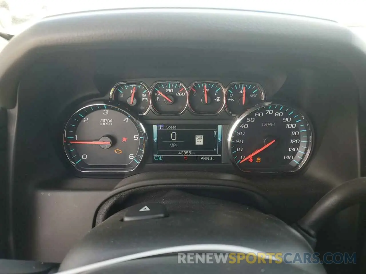9 Photograph of a damaged car 1GKS2GKC5KR383231 GMC YUKON 2019