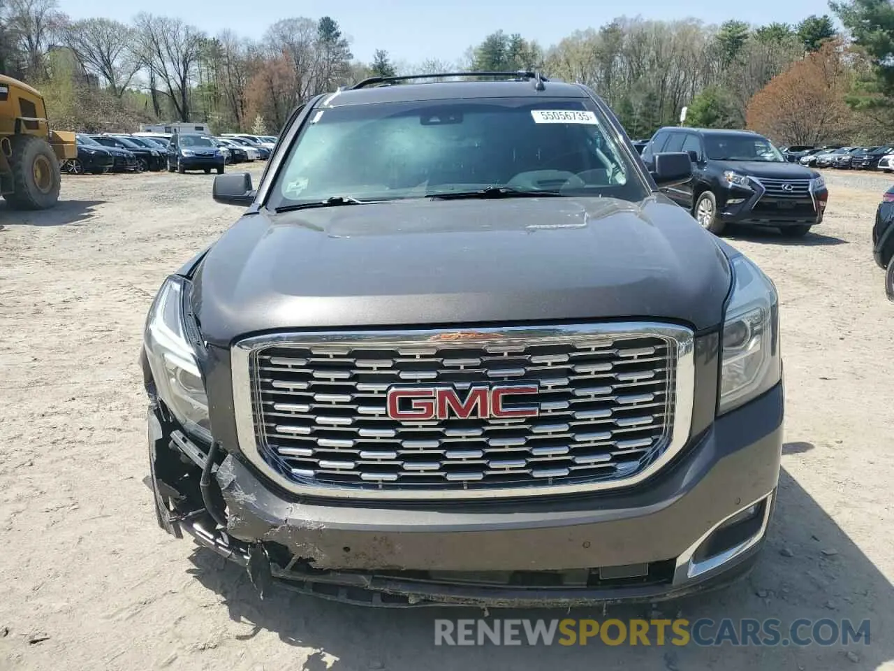 5 Photograph of a damaged car 1GKS2HKJ1KR208382 GMC YUKON 2019
