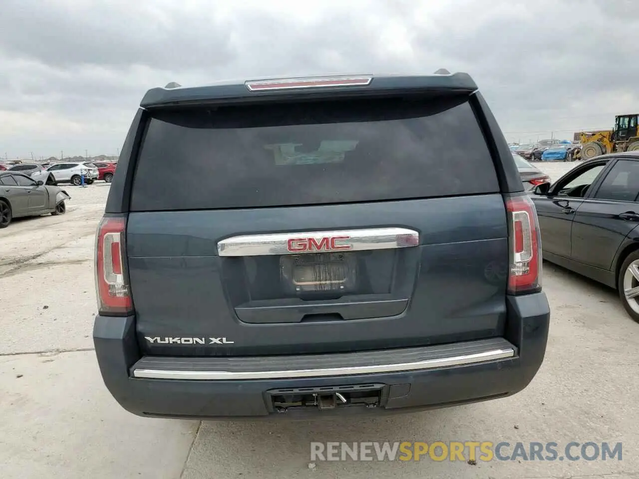 6 Фотография поврежденного автомобиля 1GKS2HKJ6KR304587 GMC YUKON 2019
