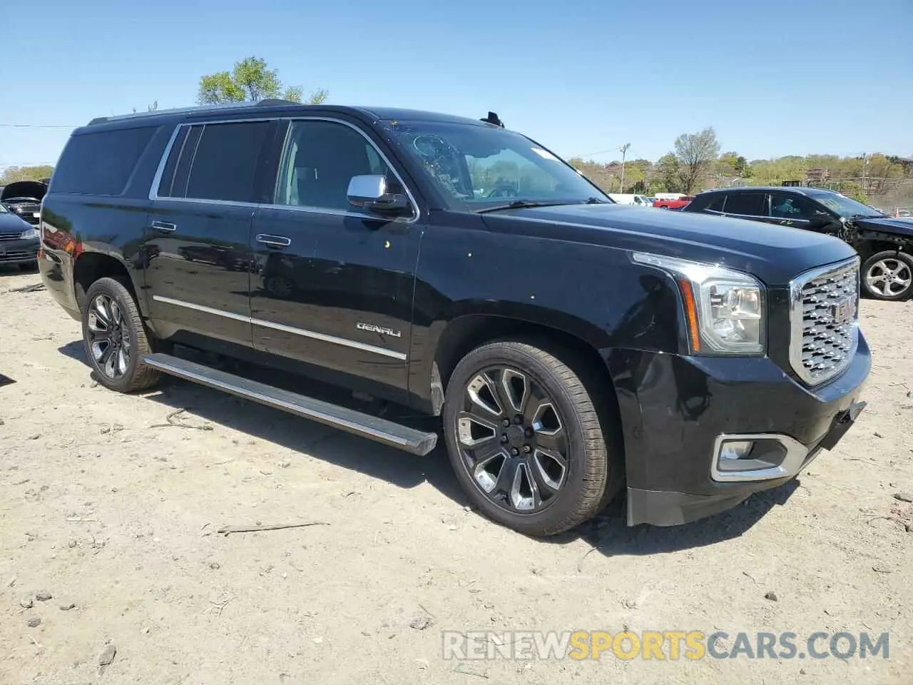 4 Photograph of a damaged car 1GKS2HKJ6KR307005 GMC YUKON 2019