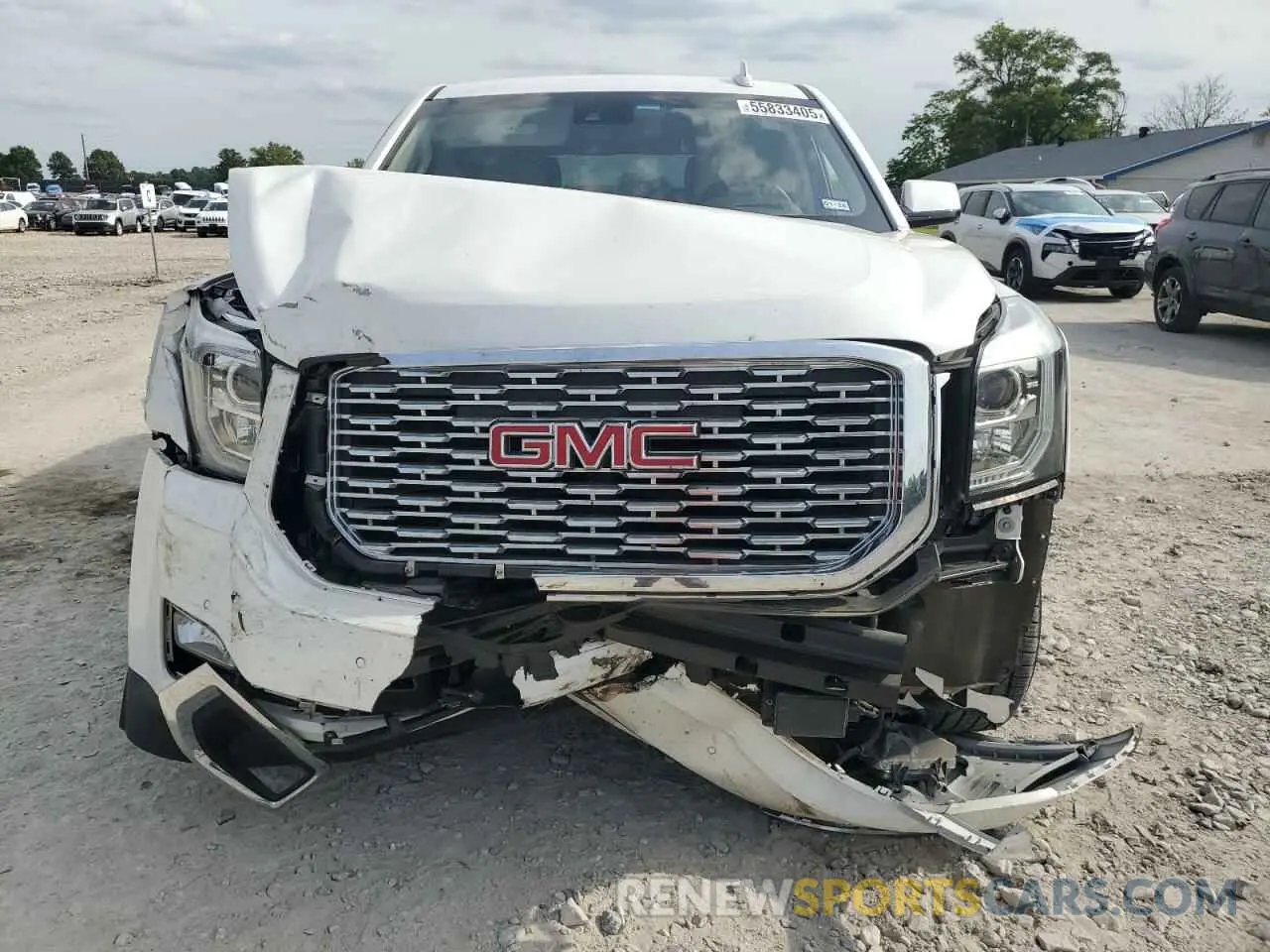 5 Photograph of a damaged car 1GKS1CKJ2LR179188 GMC YUKON 2020