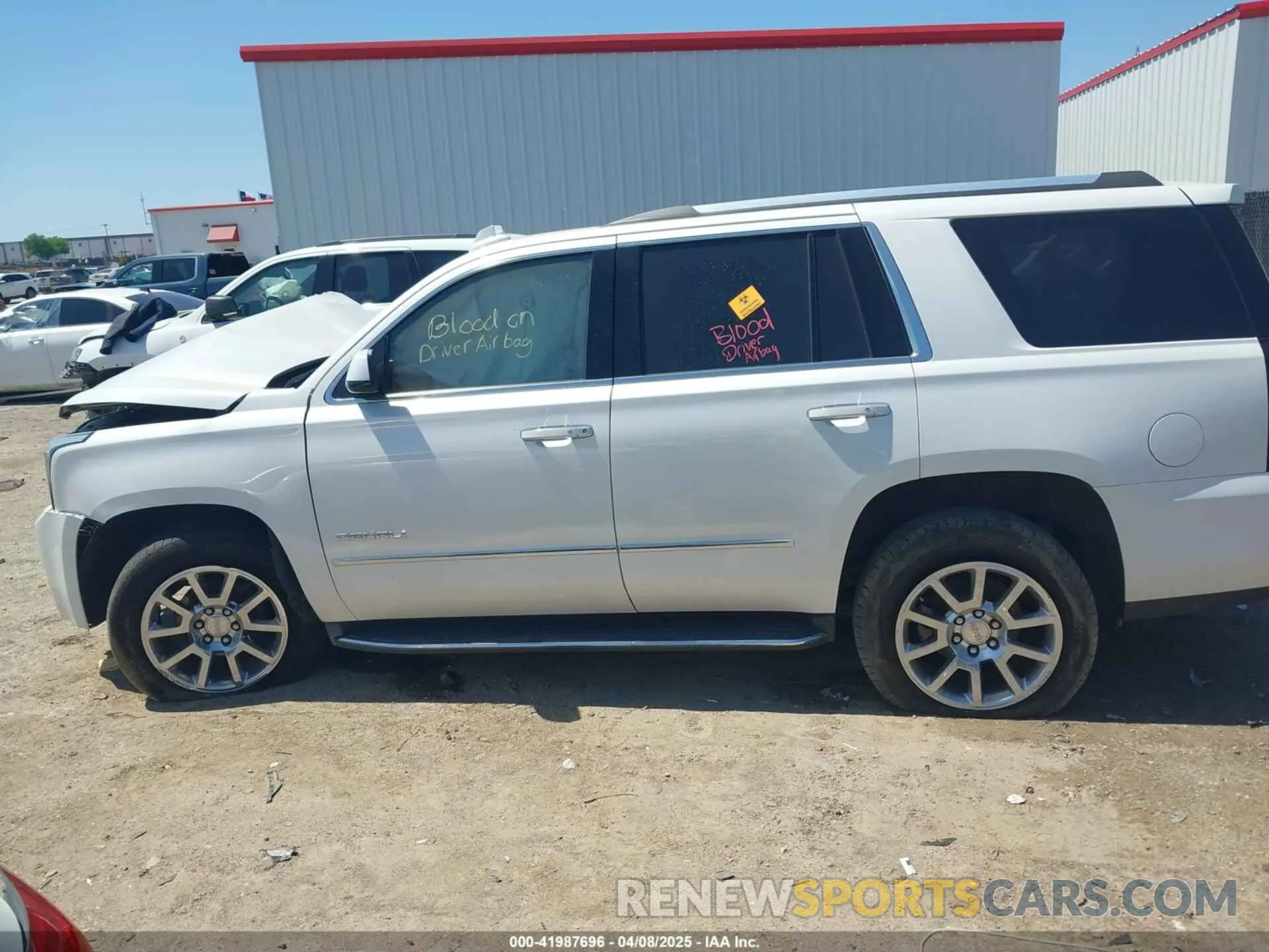 14 Фотография поврежденного автомобиля 1GKS1CKJ5LR120779 GMC YUKON 2020