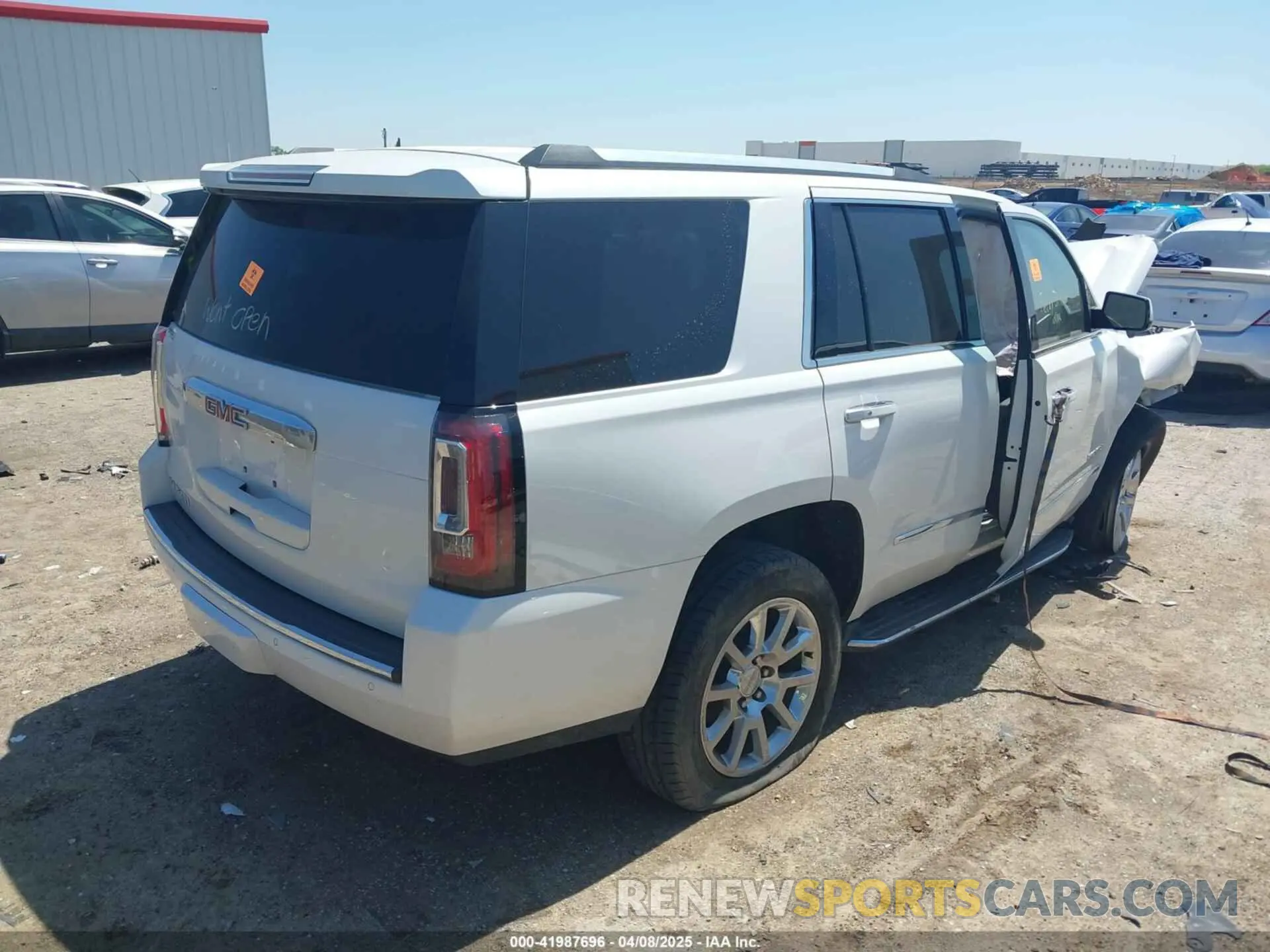 4 Фотография поврежденного автомобиля 1GKS1CKJ5LR120779 GMC YUKON 2020