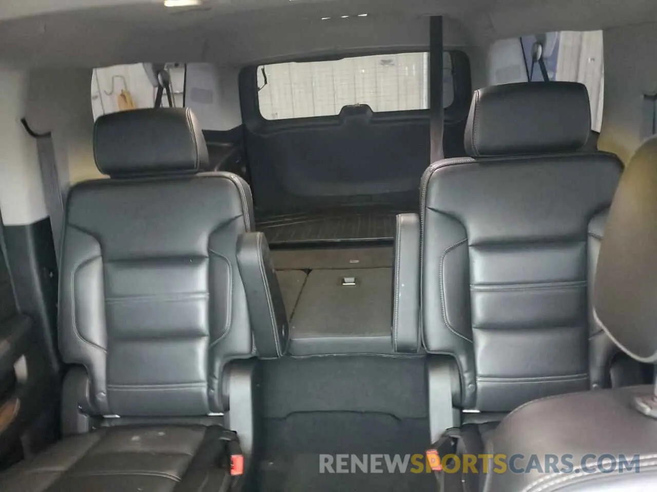 10 Фотография поврежденного автомобиля 1GKS1HKJ6LR127236 GMC YUKON 2020