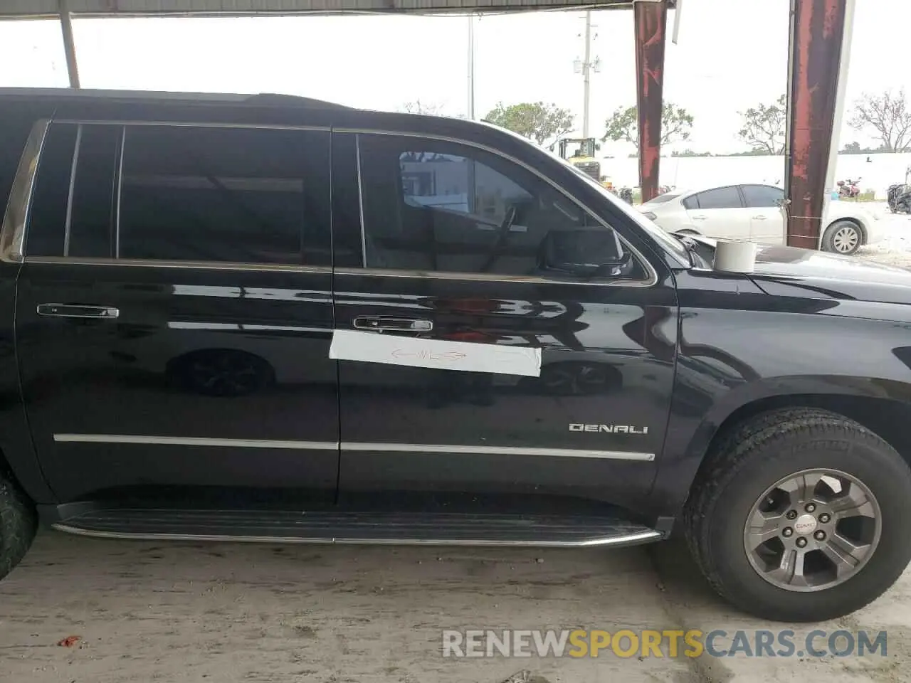 13 Фотография поврежденного автомобиля 1GKS1HKJ6LR127236 GMC YUKON 2020