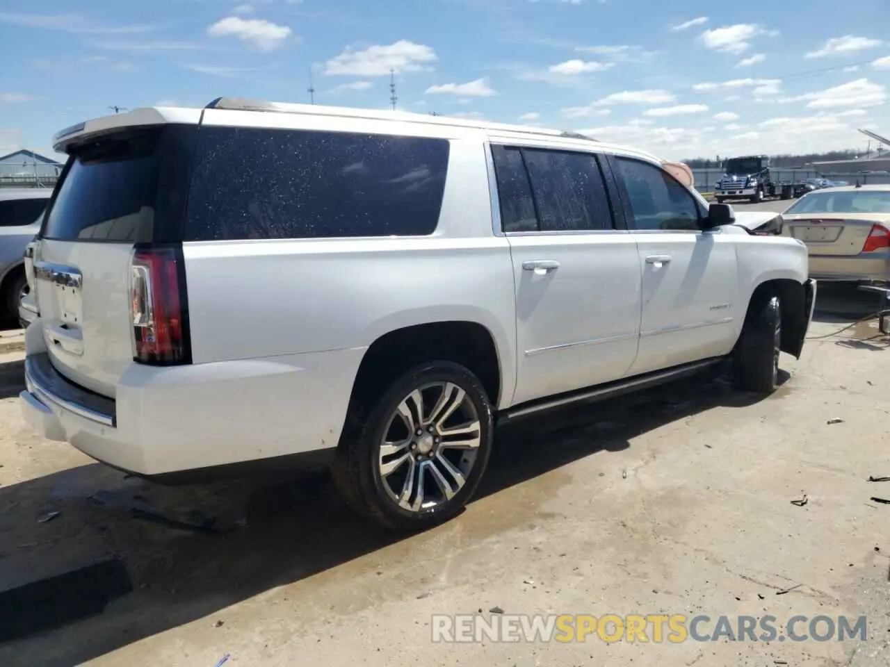3 Photograph of a damaged car 1GKS1HKJ8LR101852 GMC YUKON 2020