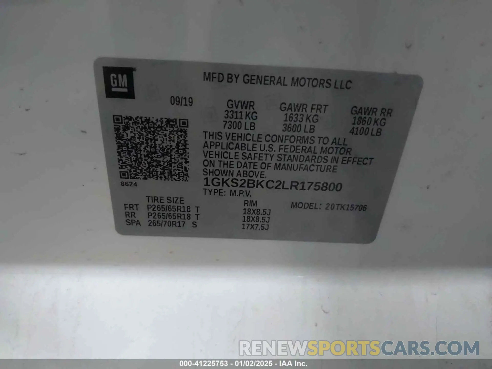 9 Фотография поврежденного автомобиля 1GKS2BKC2LR175800 GMC YUKON 2020