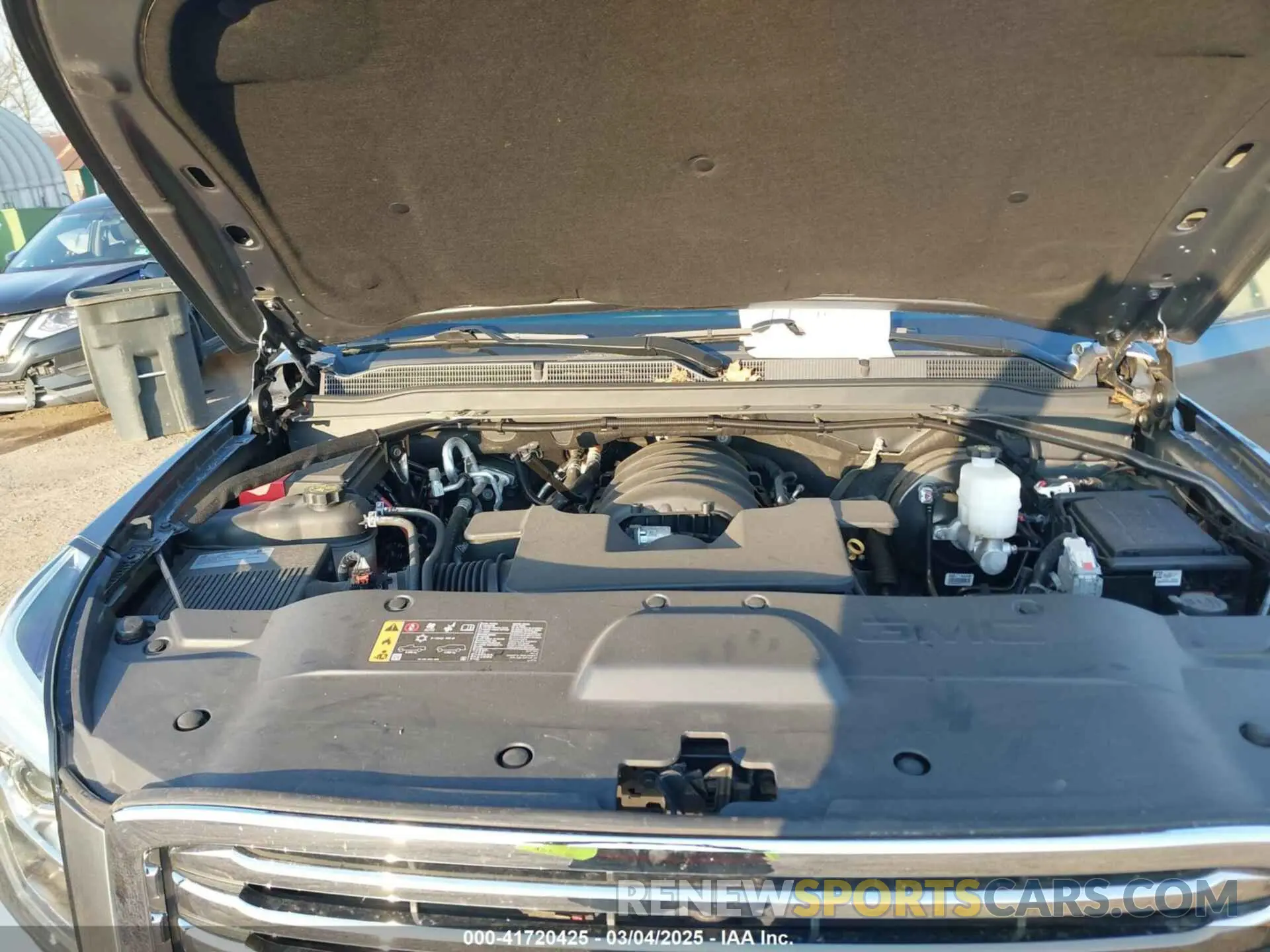 10 Фотография поврежденного автомобиля 1GKS2BKC8LR263699 GMC YUKON 2020