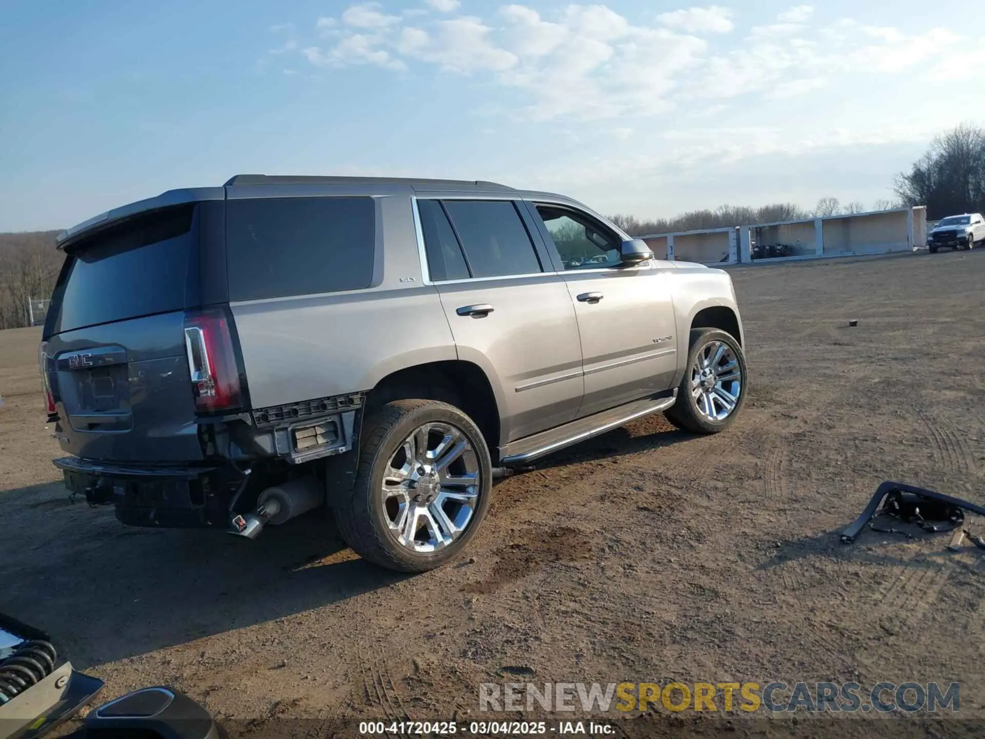 4 Фотография поврежденного автомобиля 1GKS2BKC8LR263699 GMC YUKON 2020