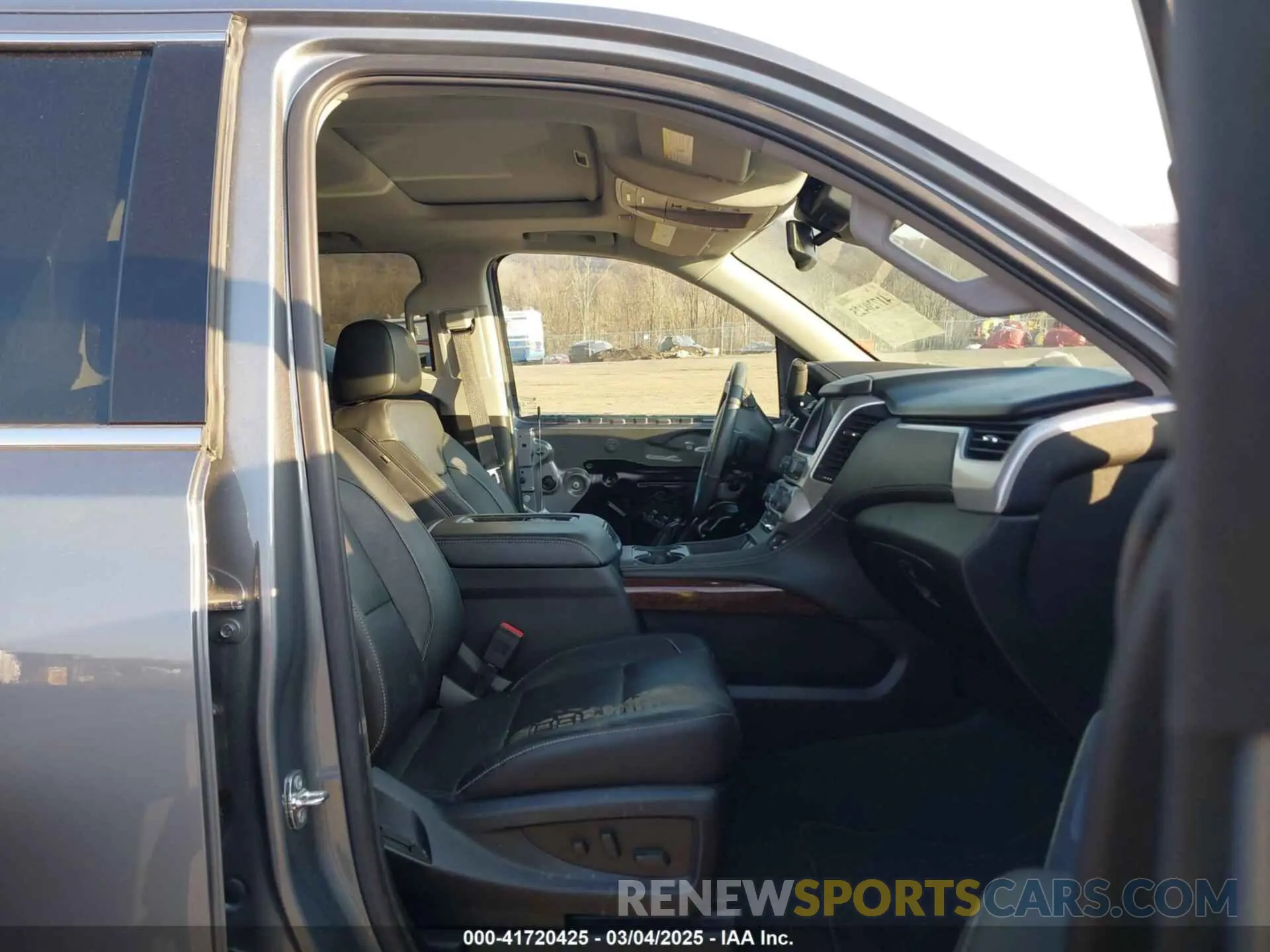5 Фотография поврежденного автомобиля 1GKS2BKC8LR263699 GMC YUKON 2020