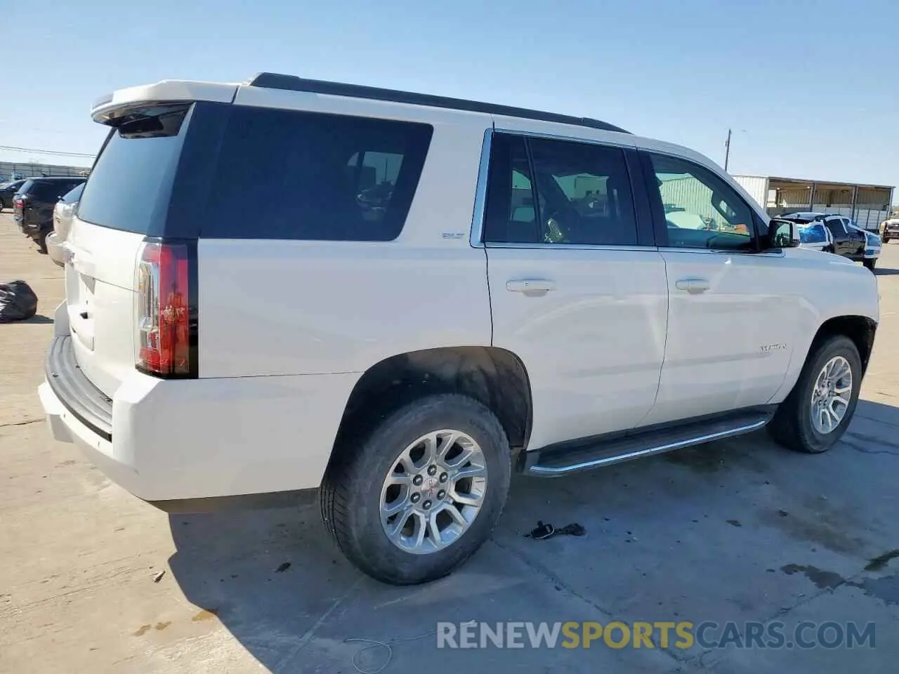 3 Фотография поврежденного автомобиля 1GKS2BKCXLR215461 GMC YUKON 2020