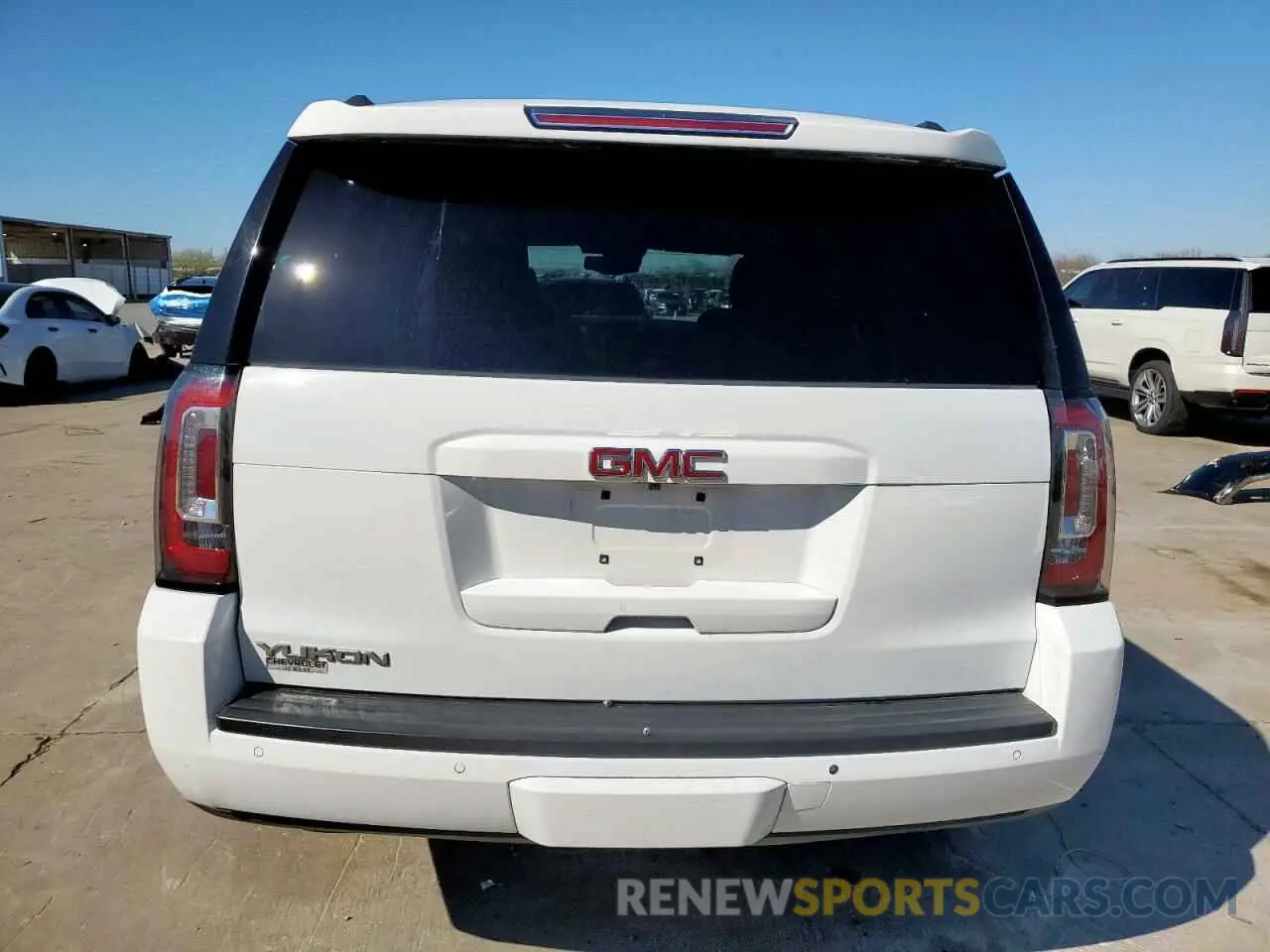 6 Фотография поврежденного автомобиля 1GKS2BKCXLR215461 GMC YUKON 2020