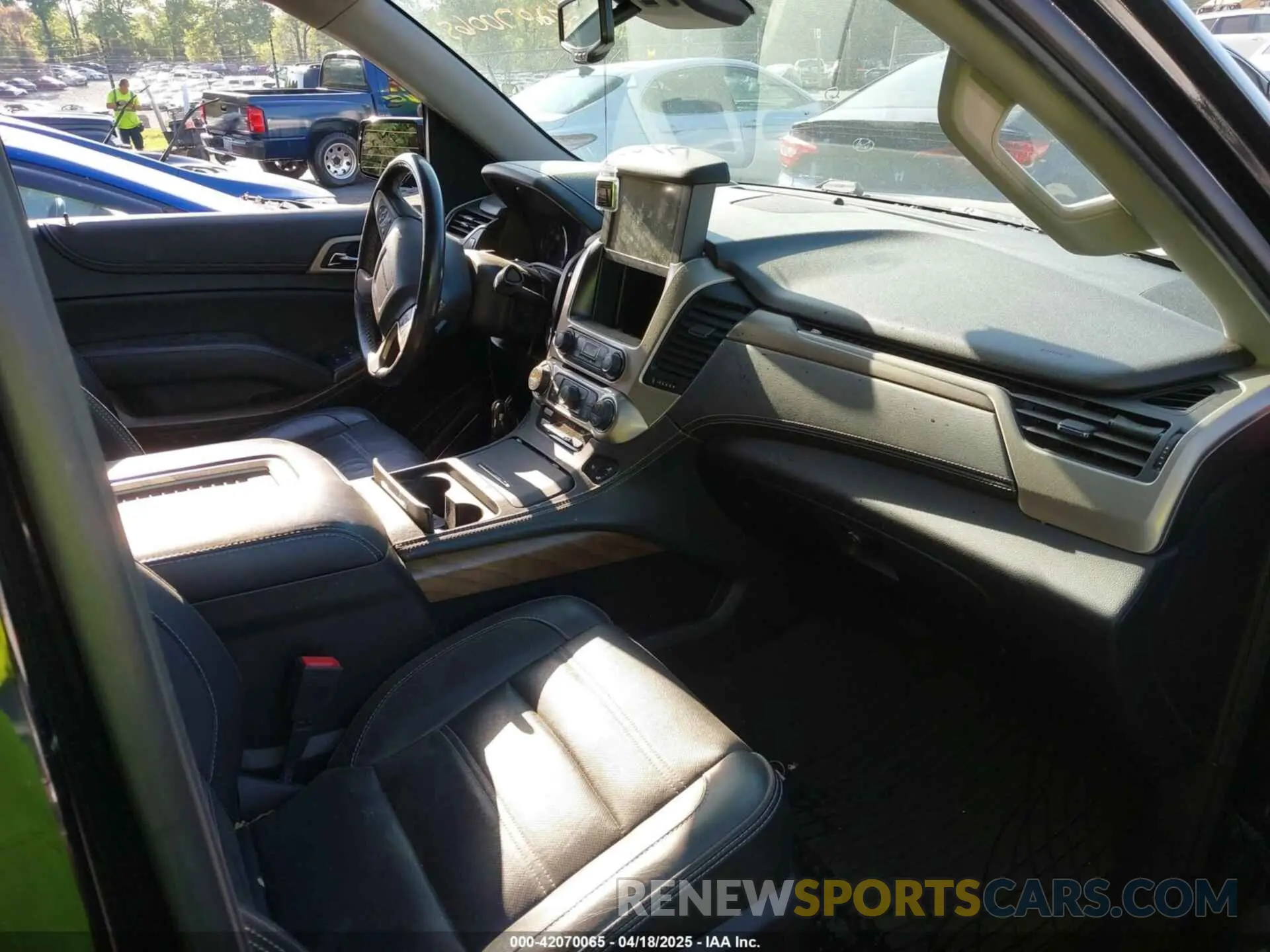 5 Фотография поврежденного автомобиля 1GKS2CKJ5LR227859 GMC YUKON 2020
