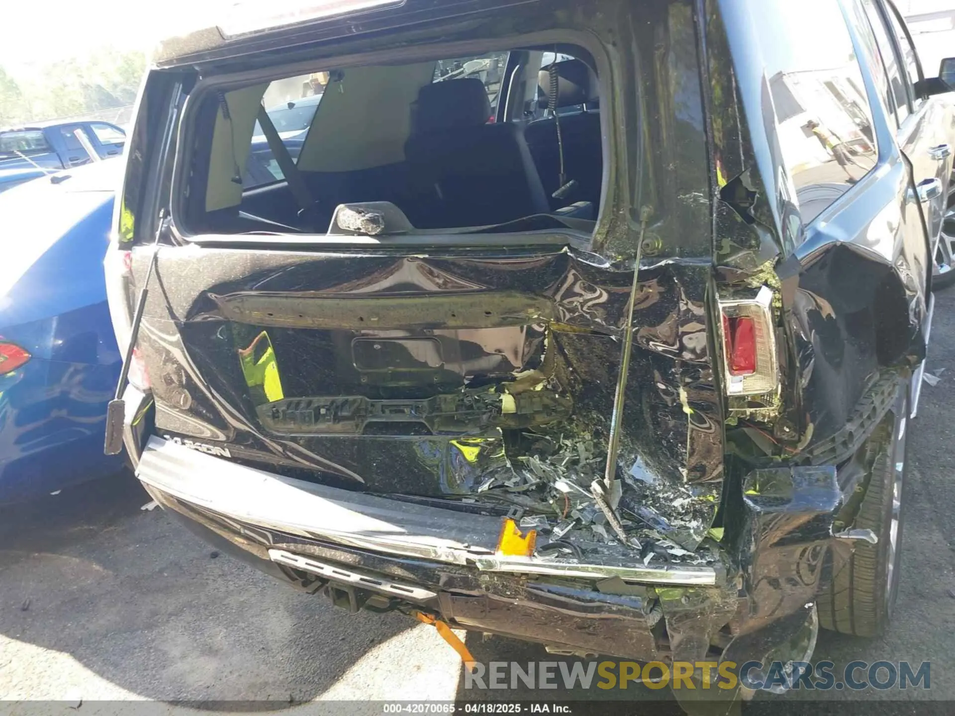 6 Фотография поврежденного автомобиля 1GKS2CKJ5LR227859 GMC YUKON 2020