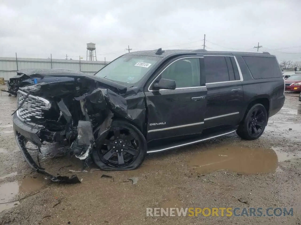 1 Photograph of a damaged car 1GKS2HKJ0LR300536 GMC YUKON 2020