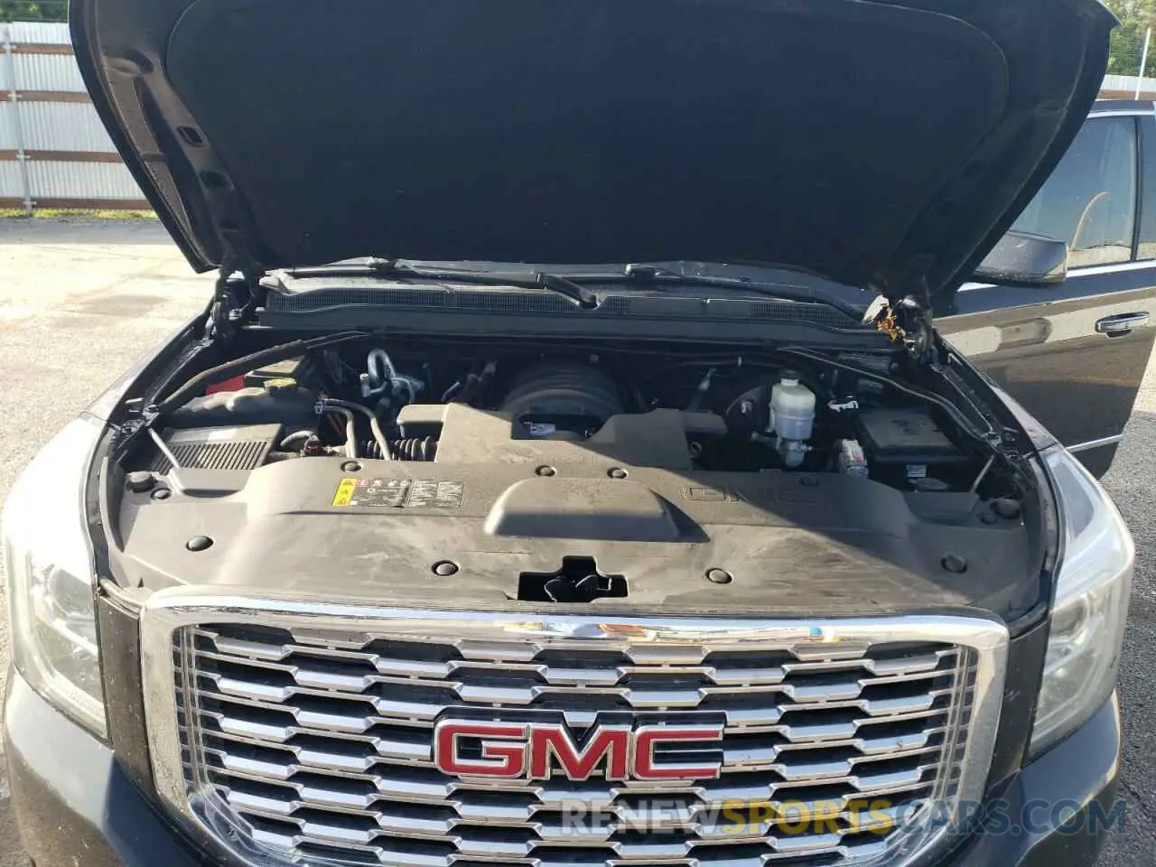 12 Фотография поврежденного автомобиля 1GKS2HKJ8LR219980 GMC YUKON 2020