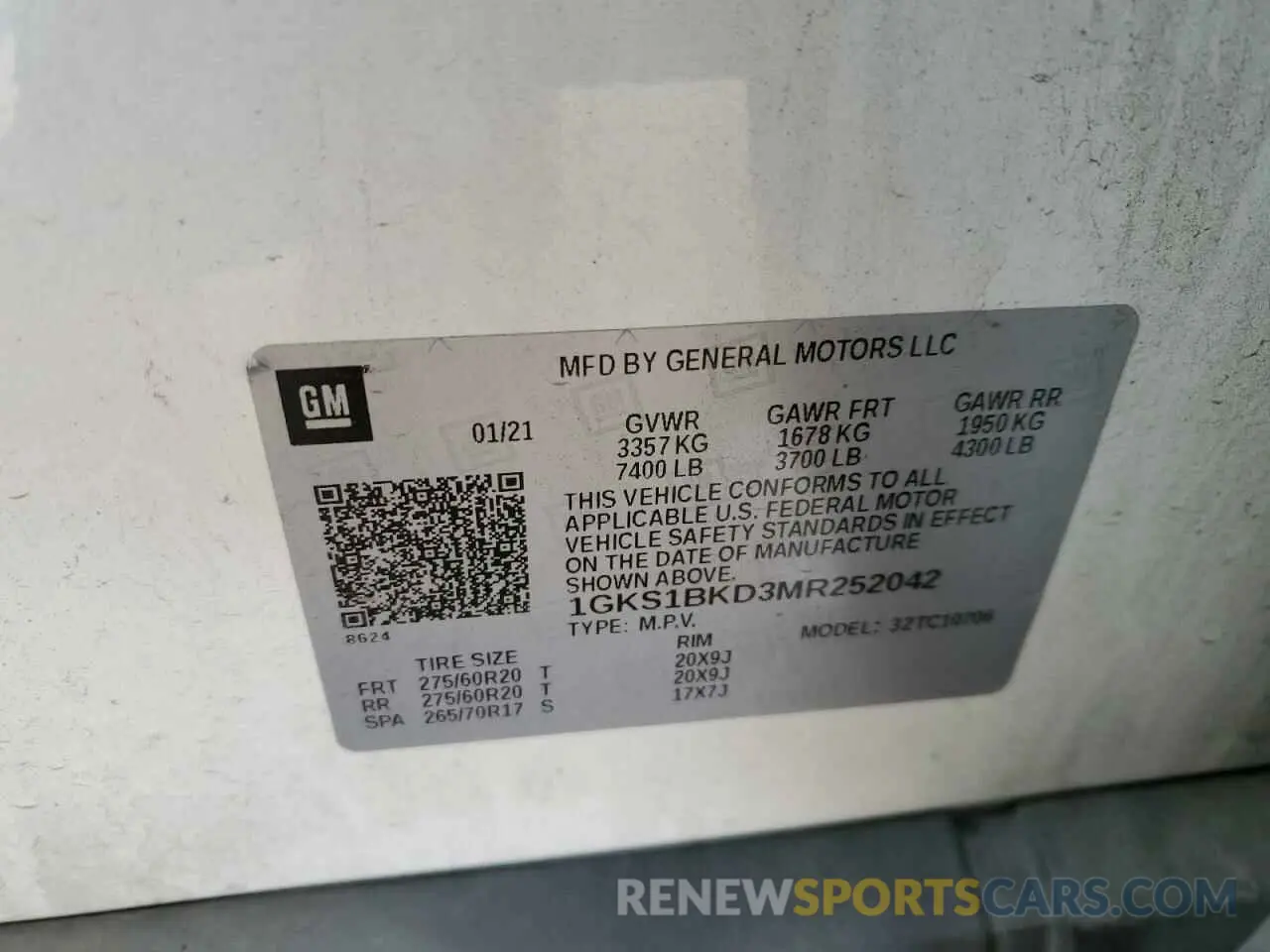 15 Photograph of a damaged car 1GKS1BKD3MR252042 GMC YUKON 2021