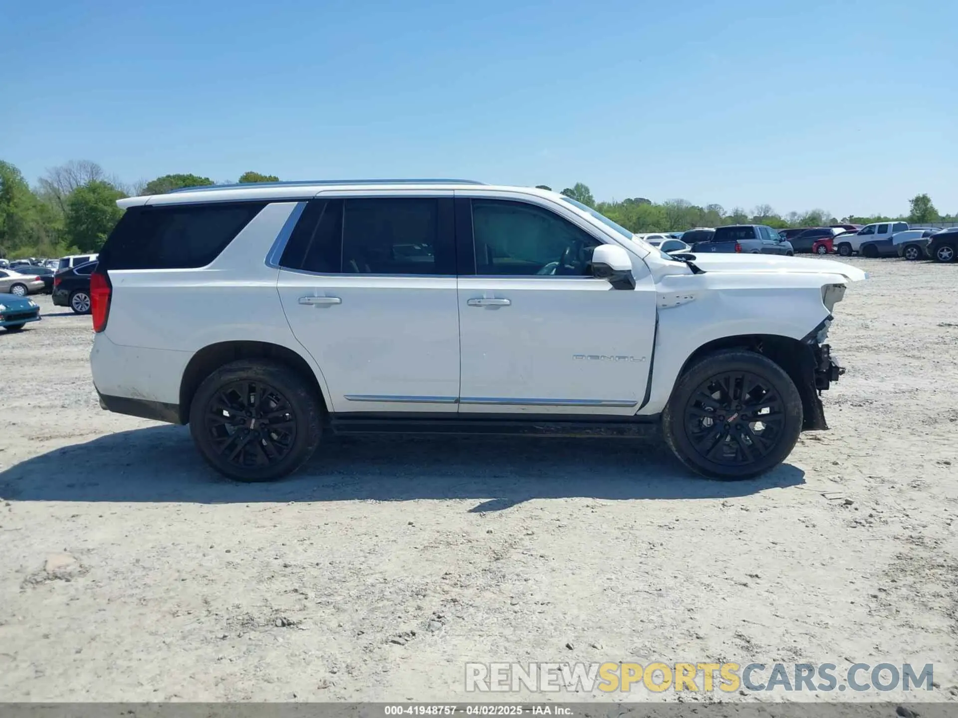 14 Фотография поврежденного автомобиля 1GKS1DKL2MR142019 GMC YUKON 2021