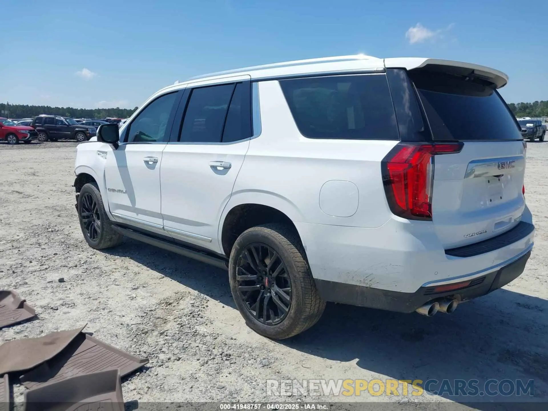 3 Фотография поврежденного автомобиля 1GKS1DKL2MR142019 GMC YUKON 2021