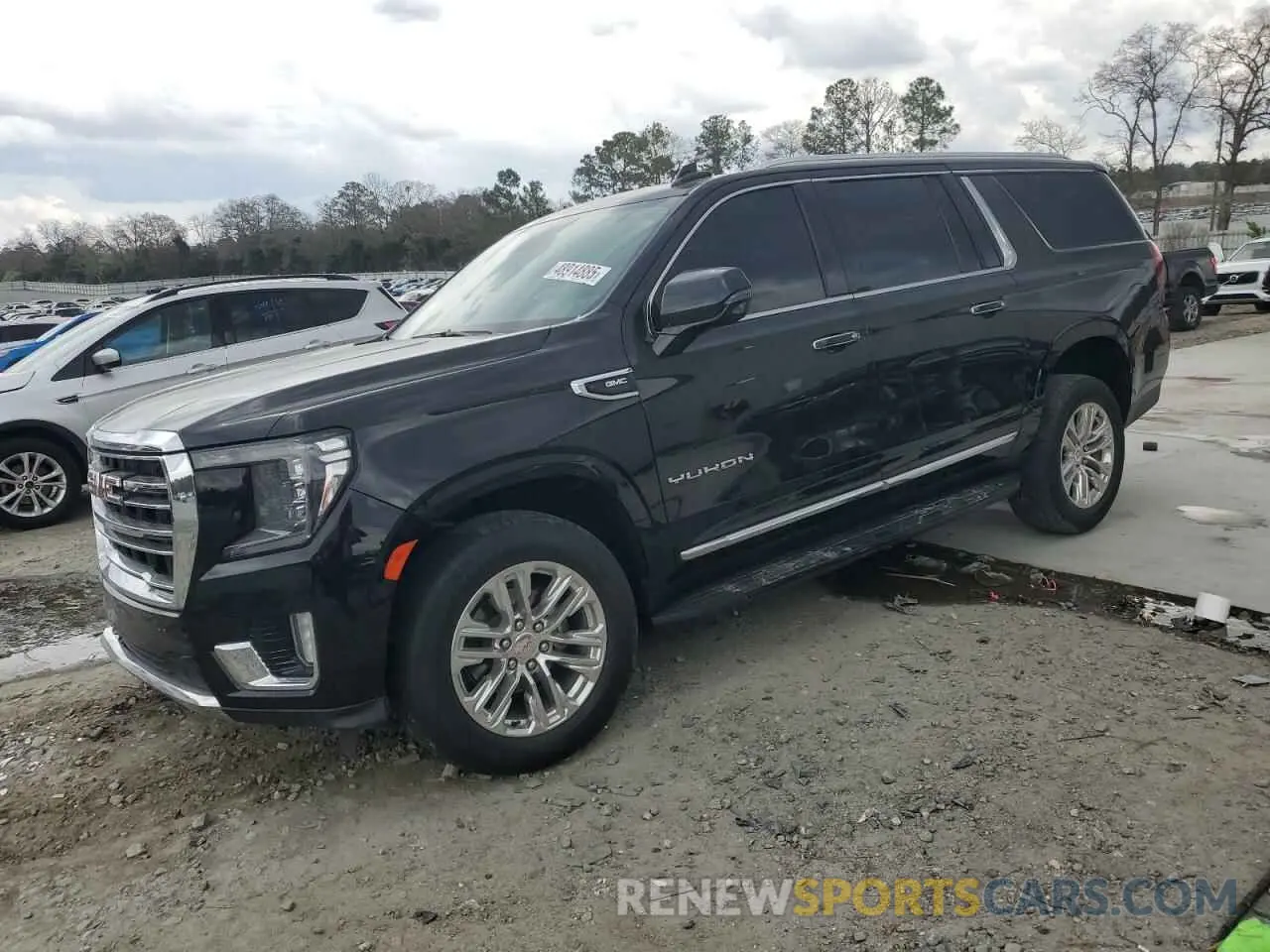 1 Photograph of a damaged car 1GKS1GKD8MR297006 GMC YUKON 2021