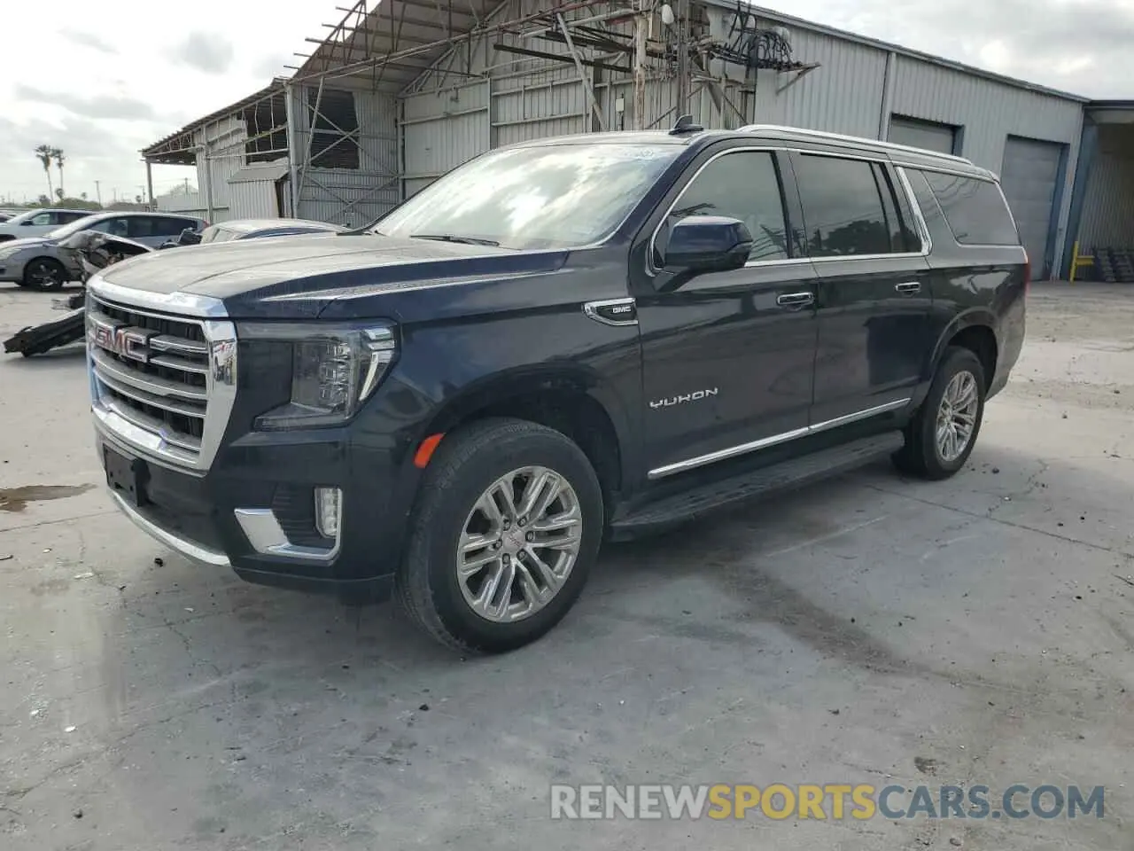 1 Фотография поврежденного автомобиля 1GKS1GKD8MR488604 GMC YUKON 2021