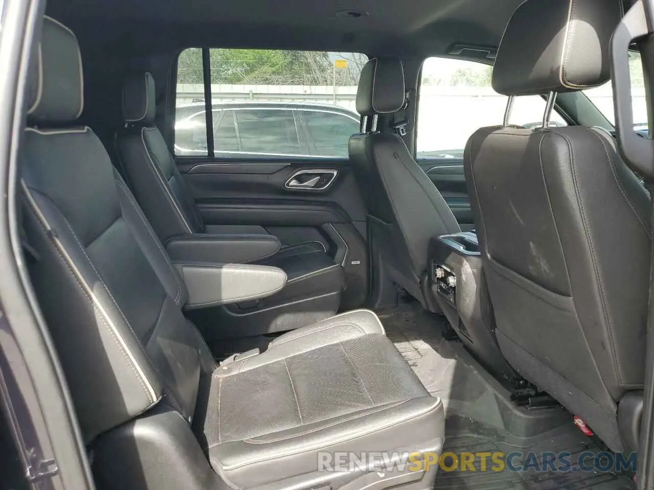 11 Фотография поврежденного автомобиля 1GKS1GKD8MR488604 GMC YUKON 2021