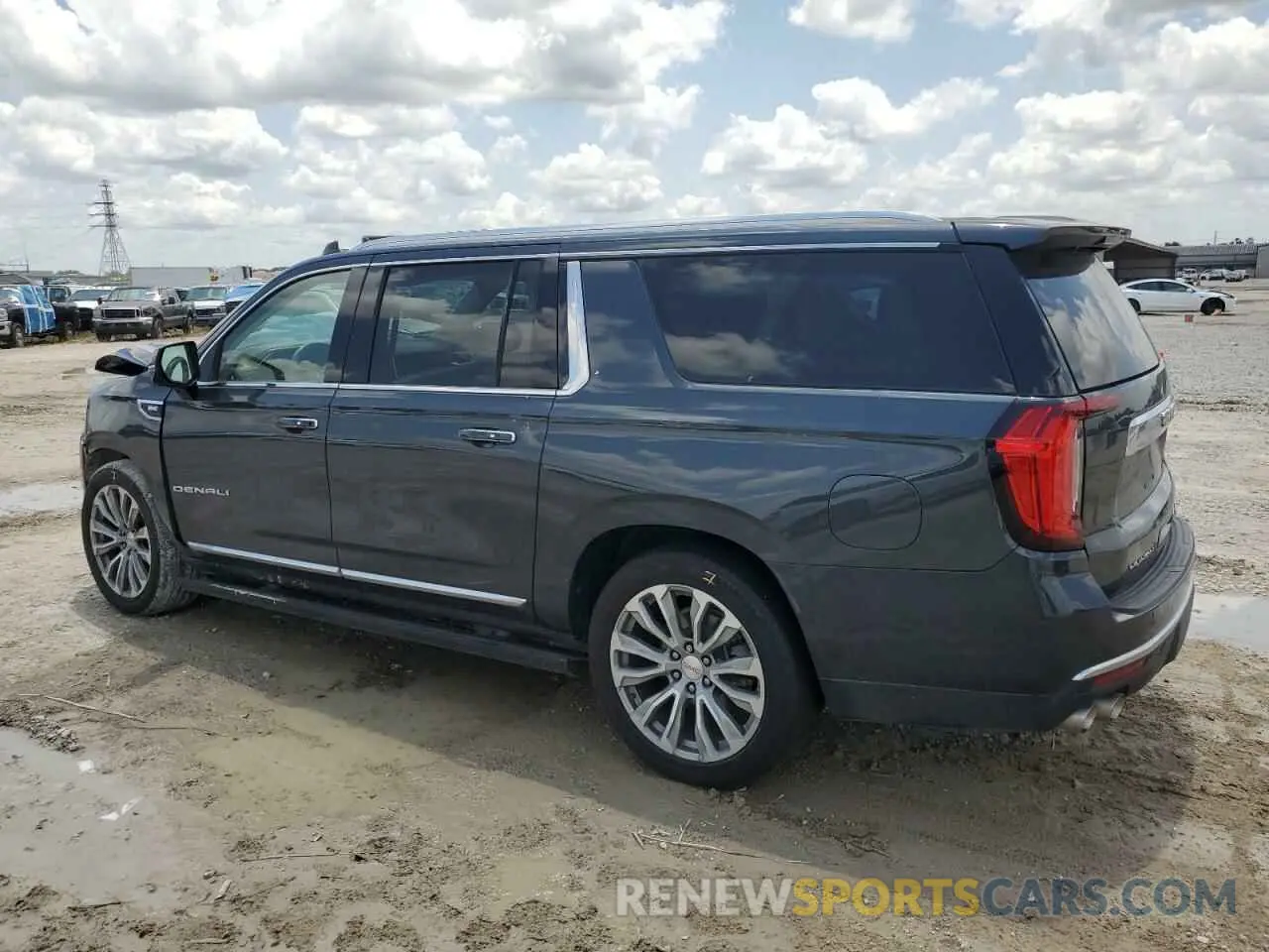 2 Photograph of a damaged car 1GKS1JKL7MR189576 GMC YUKON 2021