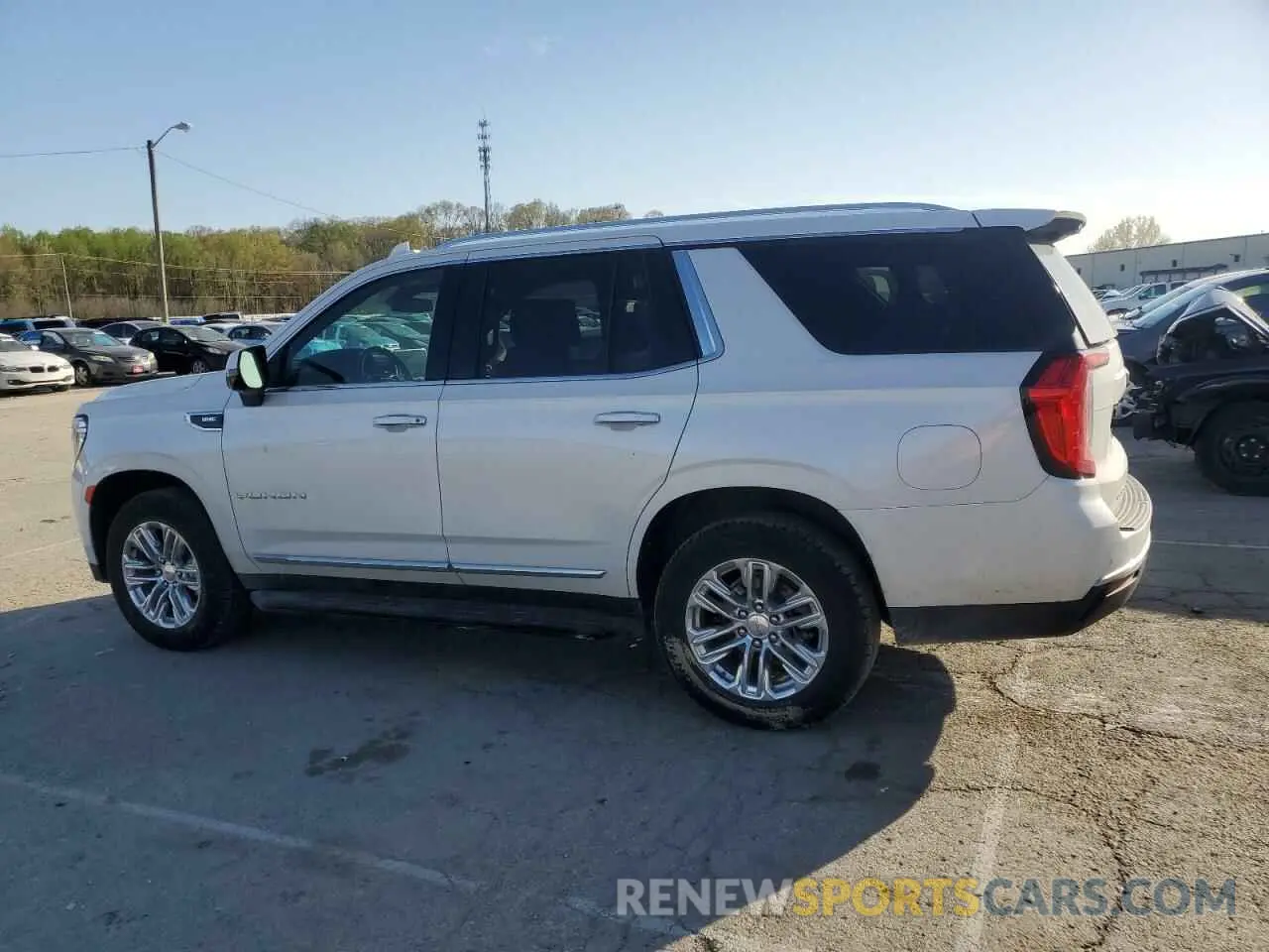 2 Photograph of a damaged car 1GKS2BKD2MR148235 GMC YUKON 2021