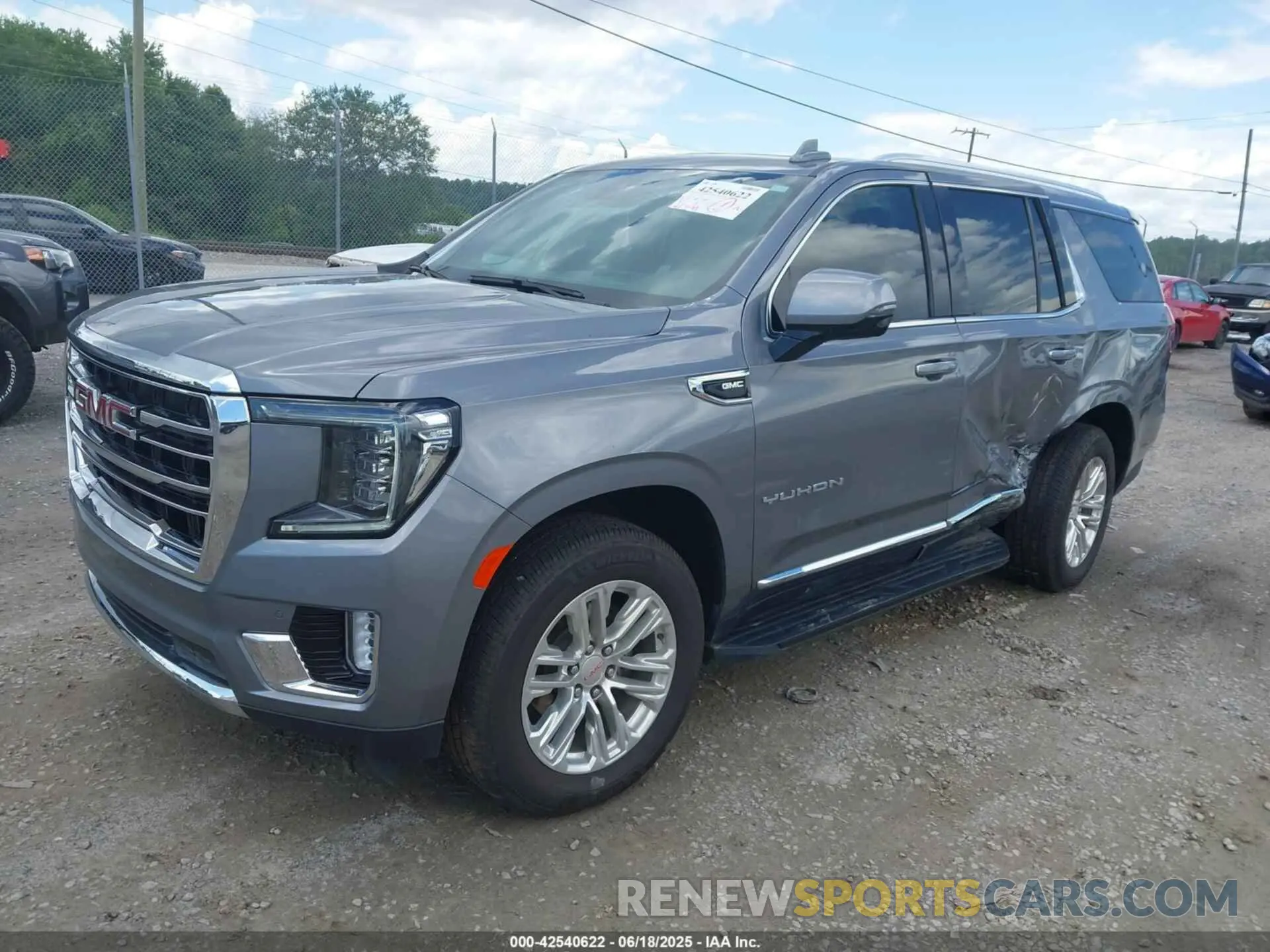 2 Photograph of a damaged car 1GKS2BKD3MR433011 GMC YUKON 2021