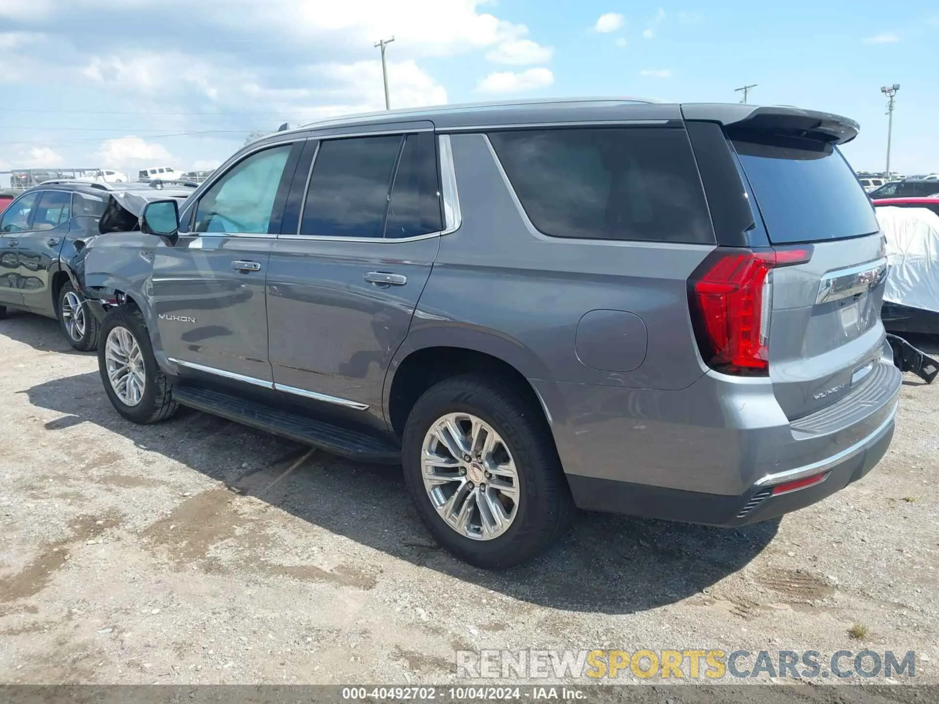 3 Фотография поврежденного автомобиля 1GKS2BKD4MR125362 GMC YUKON 2021