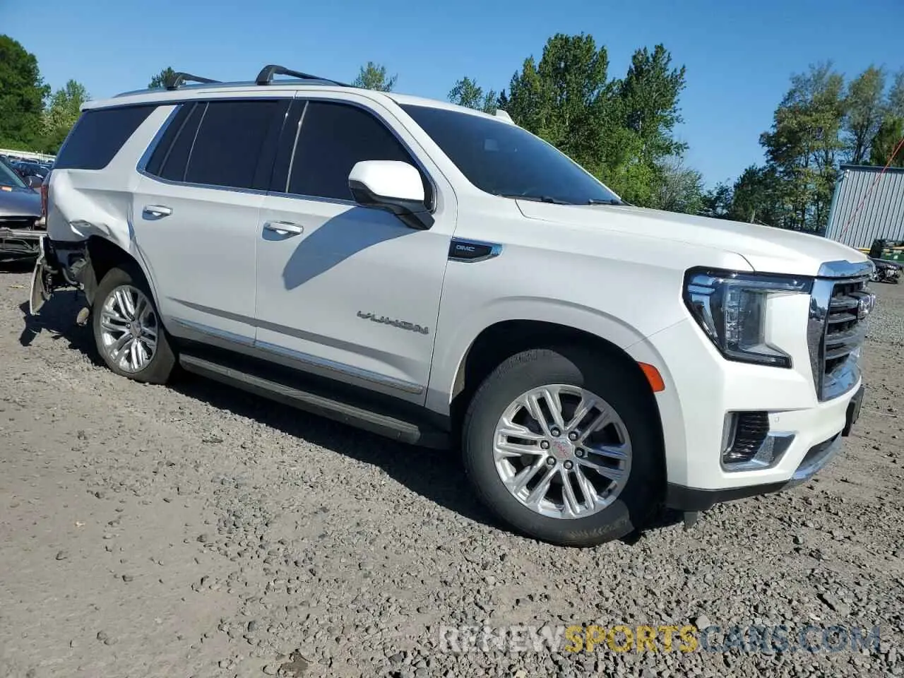 4 Photograph of a damaged car 1GKS2BKD5MR111406 GMC YUKON 2021