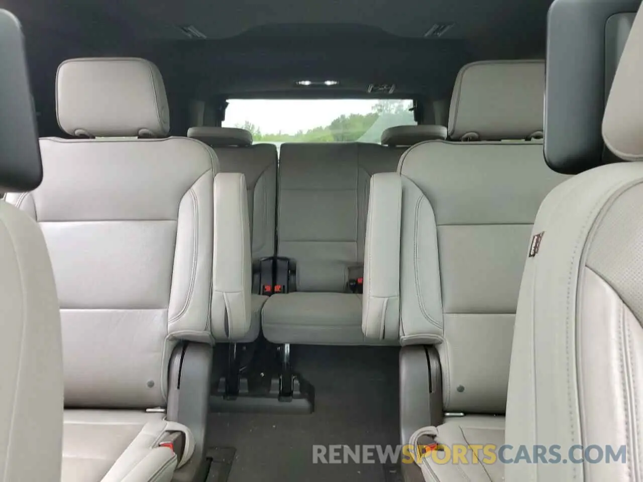 10 Фотография поврежденного автомобиля 1GKS2BKD7MR118891 GMC YUKON 2021