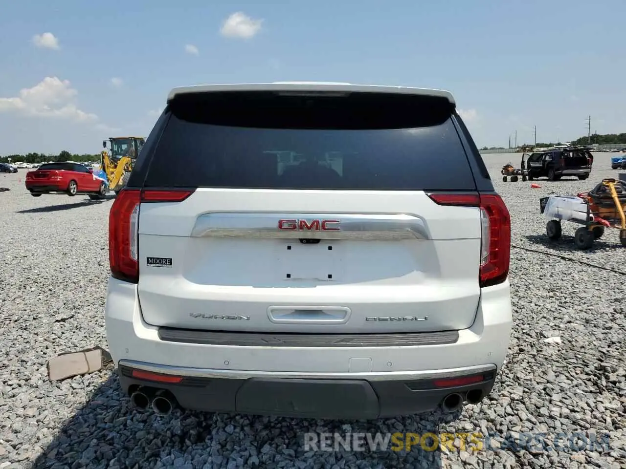 6 Photograph of a damaged car 1GKS2DKL2MR212602 GMC YUKON 2021