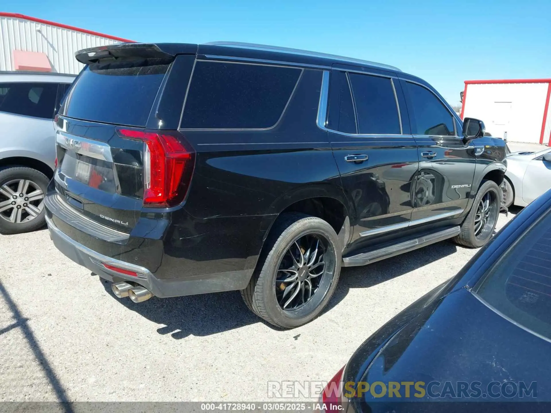 4 Фотография поврежденного автомобиля 1GKS2DKL3MR409536 GMC YUKON 2021