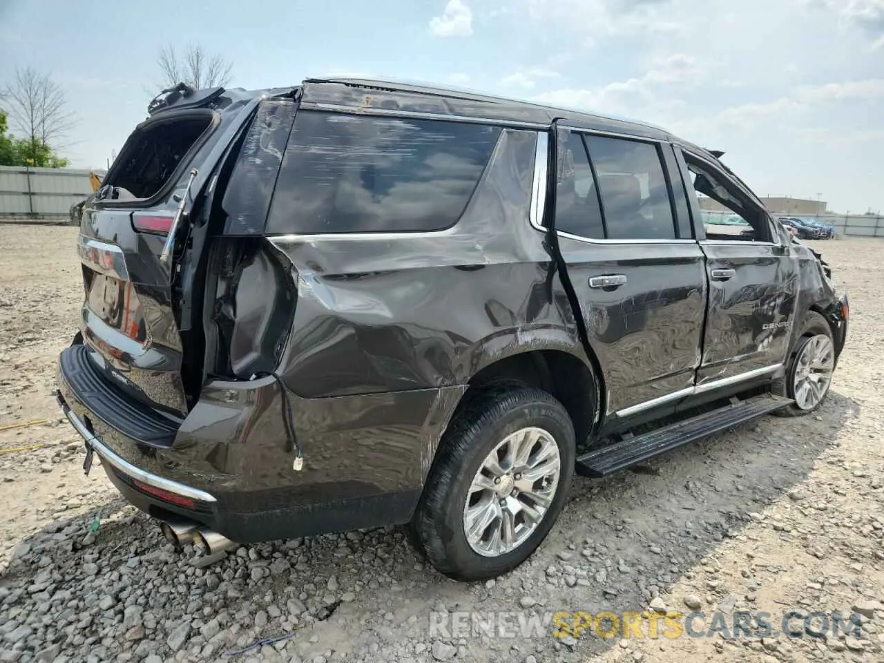 3 Photograph of a damaged car 1GKS2DKL4MR228994 GMC YUKON 2021