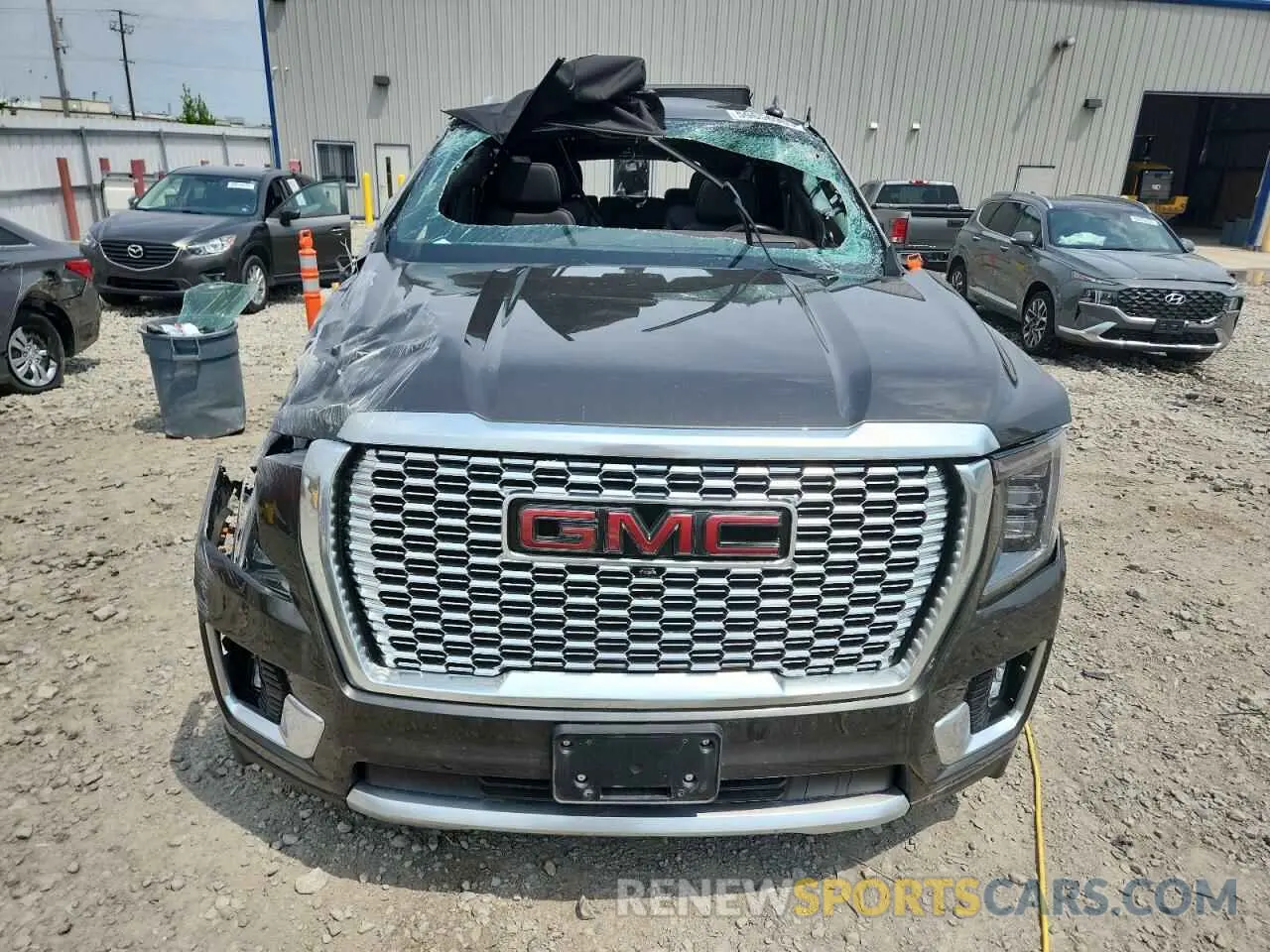 5 Photograph of a damaged car 1GKS2DKL4MR228994 GMC YUKON 2021