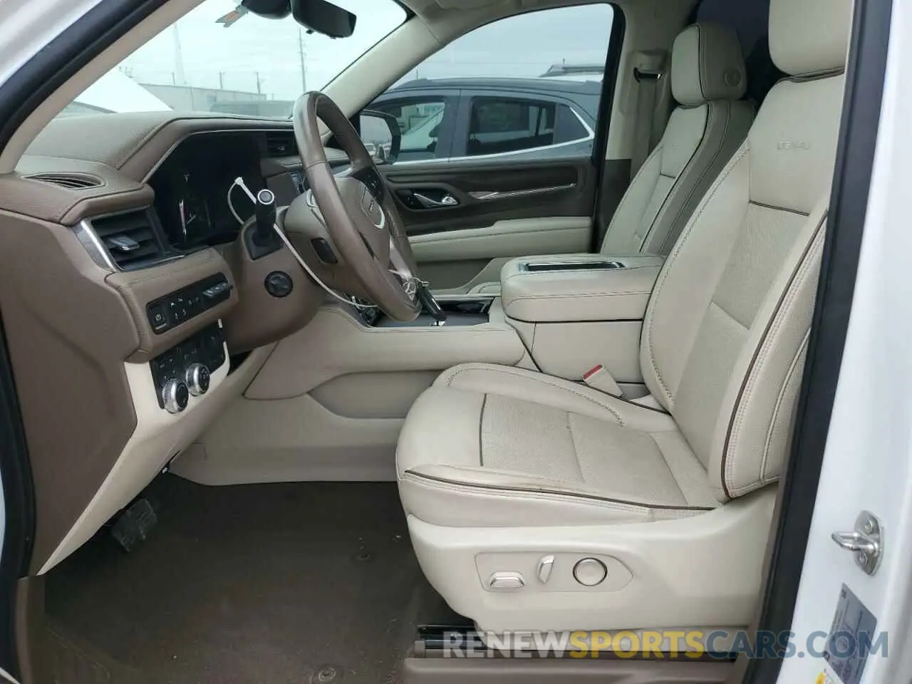 7 Фотография поврежденного автомобиля 1GKS2DKL5MR190241 GMC YUKON 2021
