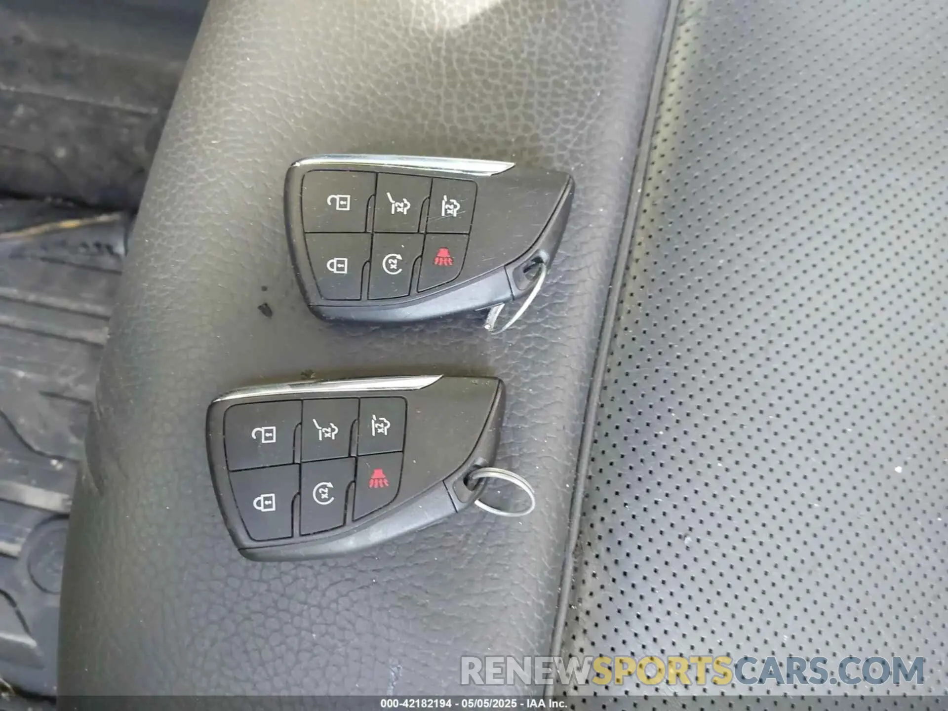 11 Фотография поврежденного автомобиля 1GKS2DKL7MR467018 GMC YUKON 2021