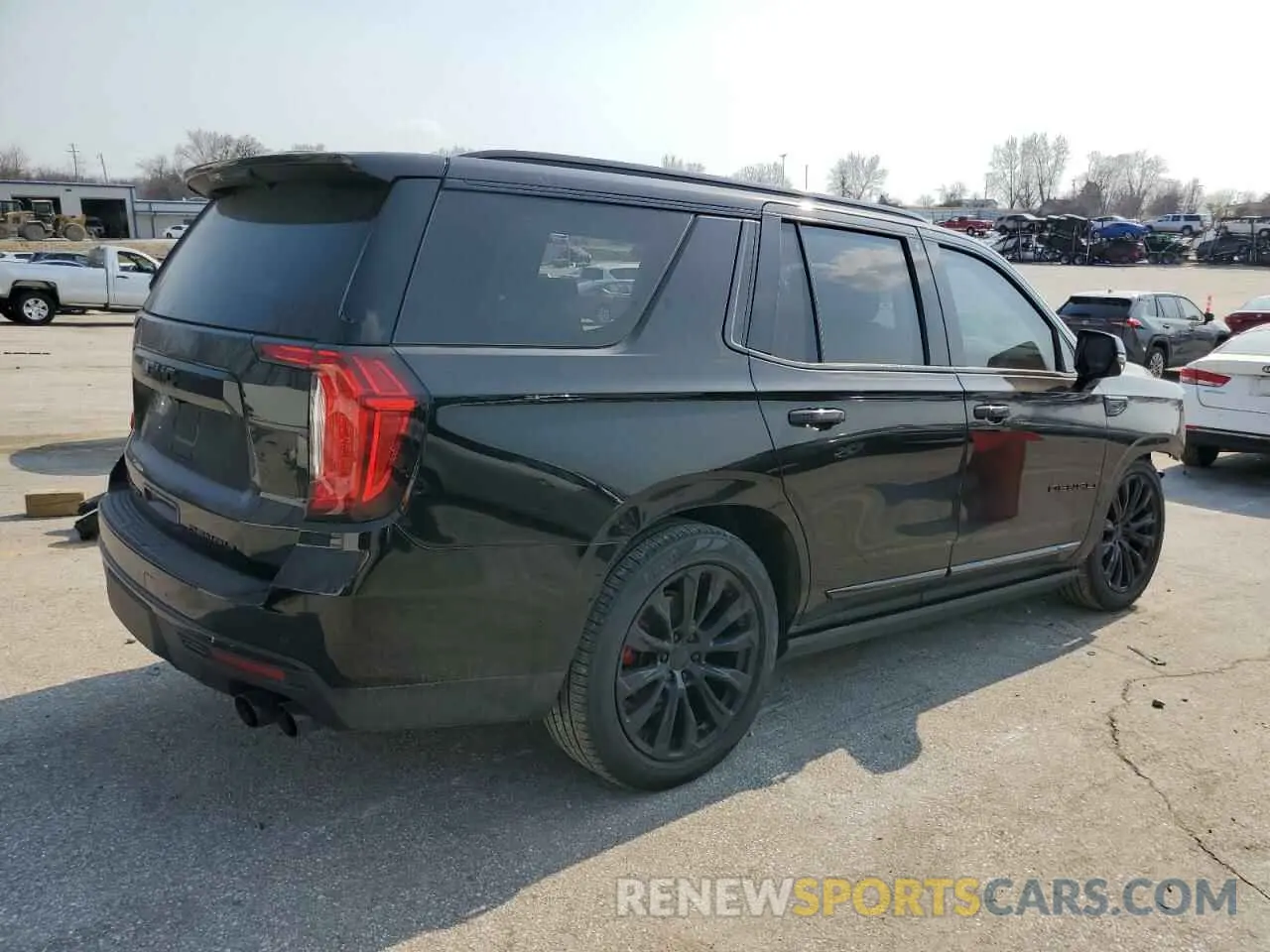 3 Фотография поврежденного автомобиля 1GKS2DKL9MR237612 GMC YUKON 2021