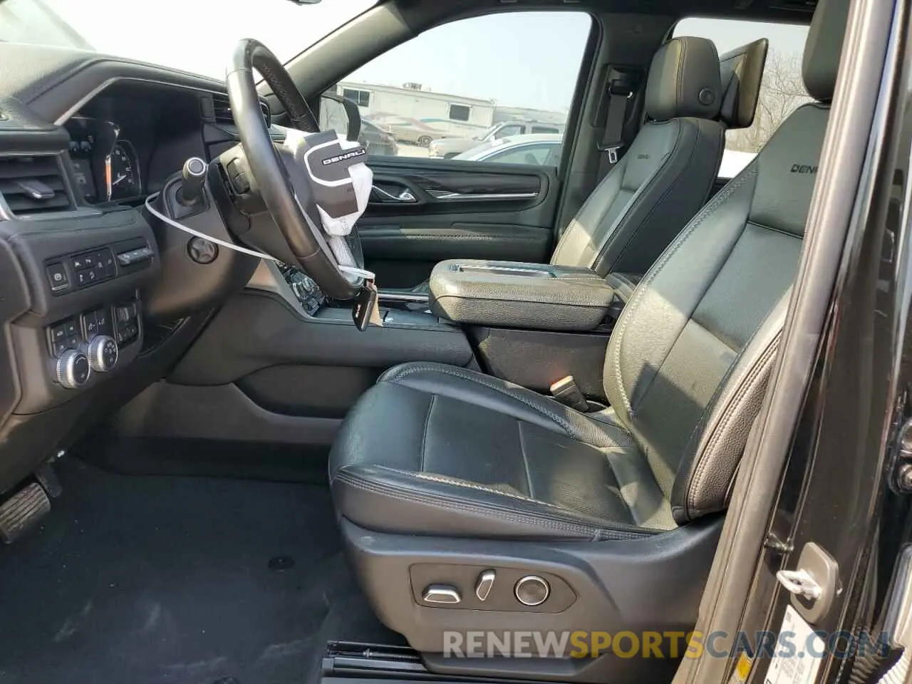 7 Фотография поврежденного автомобиля 1GKS2DKL9MR237612 GMC YUKON 2021