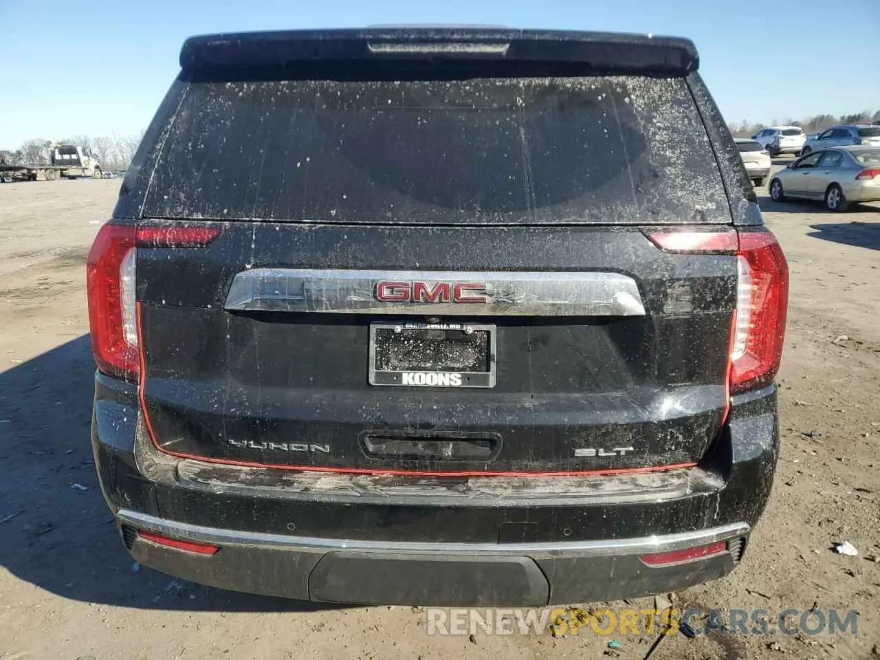 6 Photograph of a damaged car 1GKS2GKD6MR477825 GMC YUKON 2021