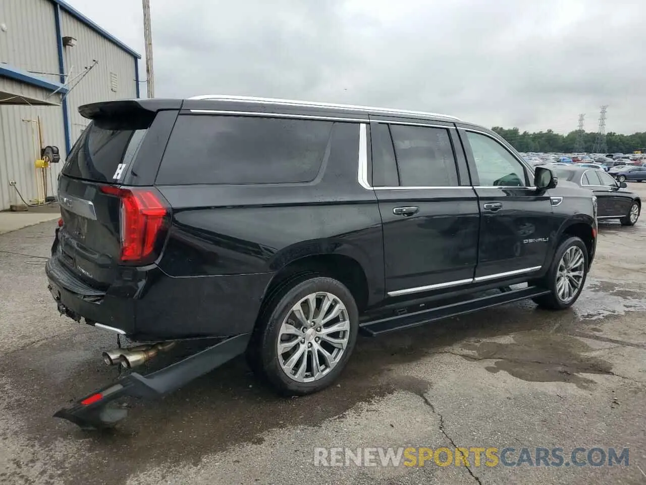 3 Фотография поврежденного автомобиля 1GKS2JKL1MR351151 GMC YUKON 2021