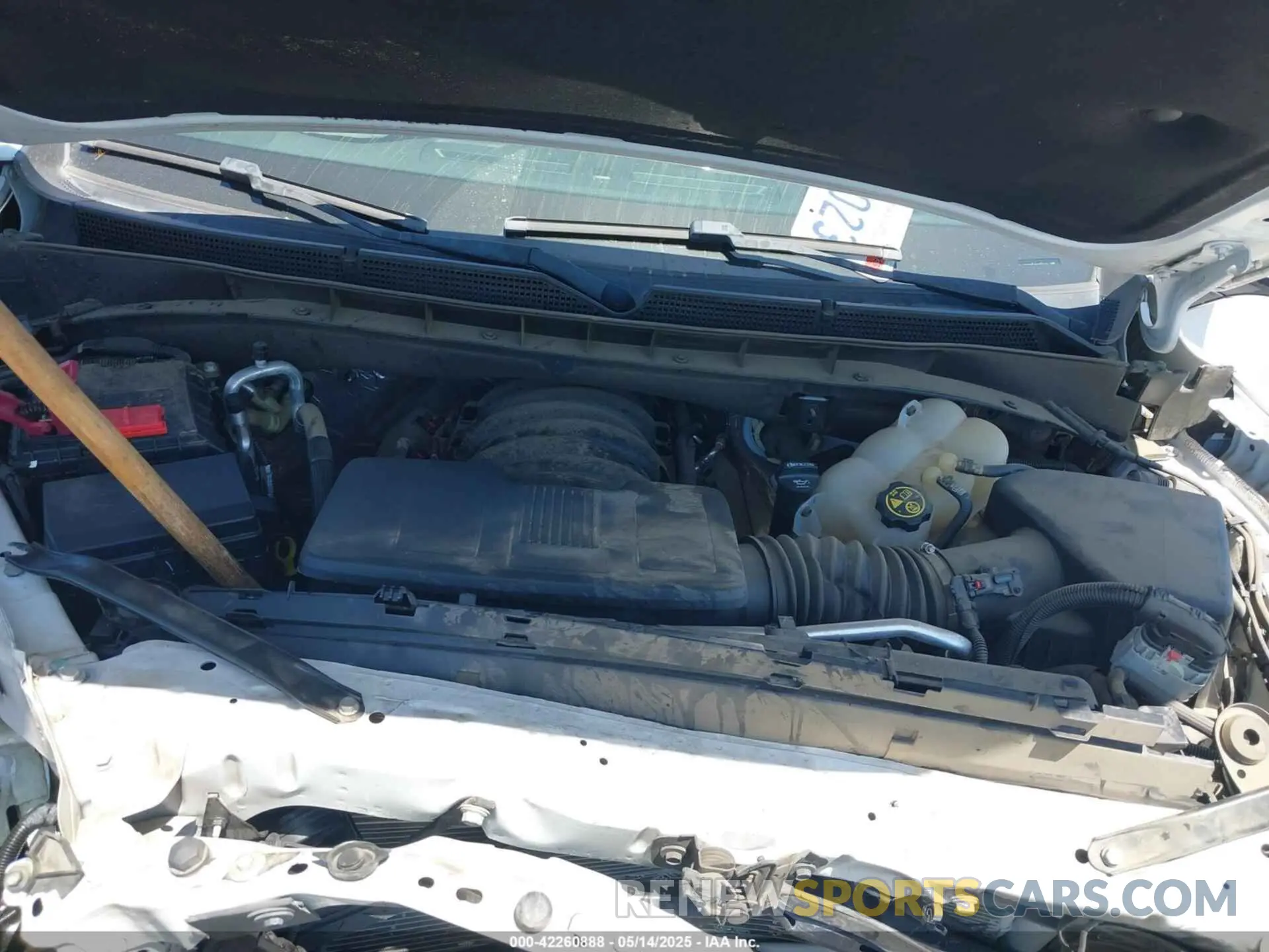 10 Photograph of a damaged car 1GKS1AKD8NR196434 GMC YUKON 2022