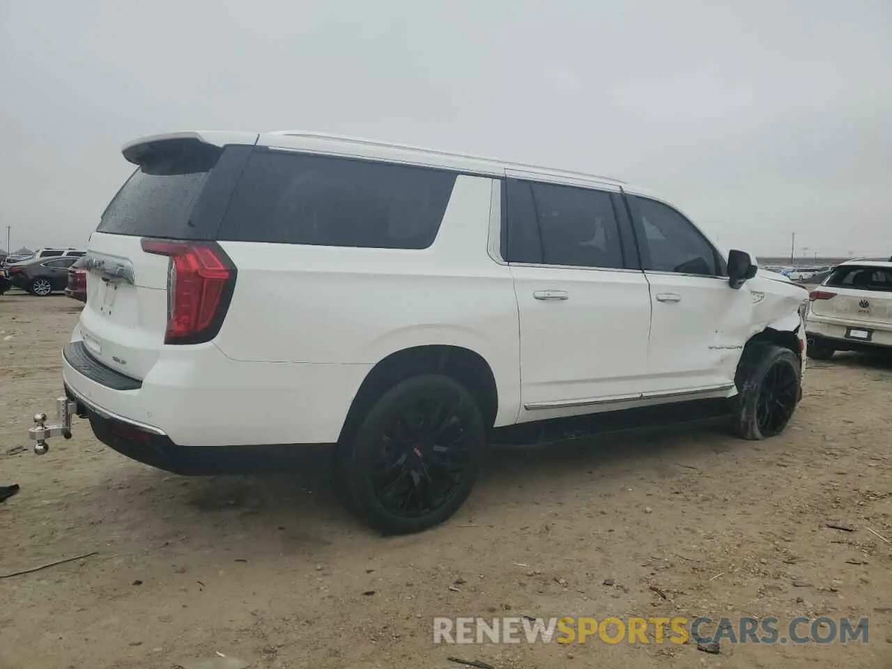 3 Фотография поврежденного автомобиля 1GKS1GKD2NR135678 GMC YUKON 2022