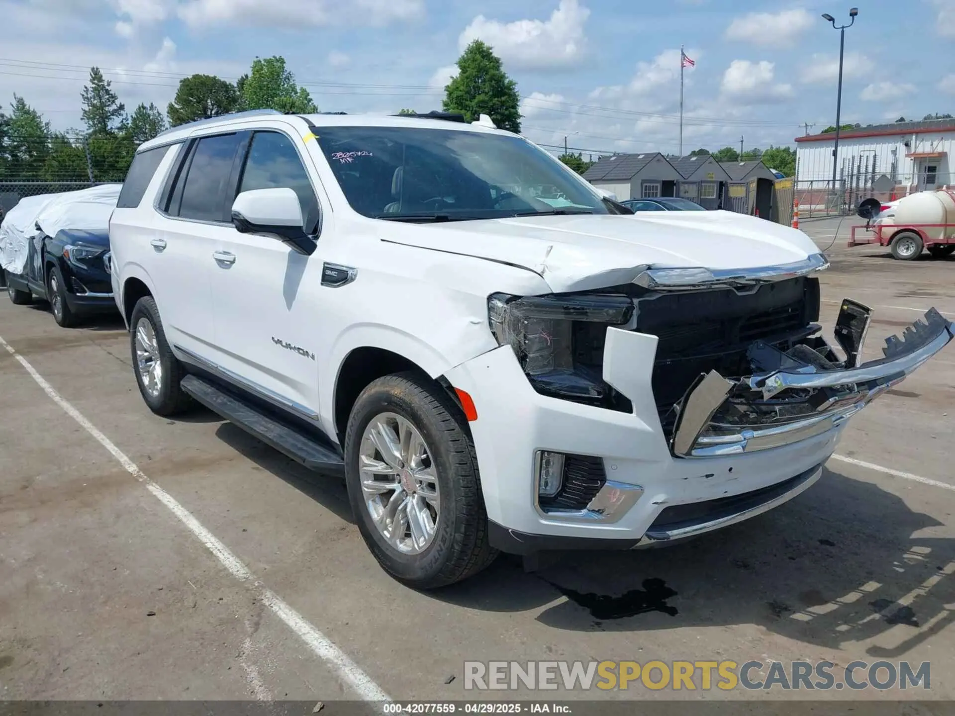 1 Фотография поврежденного автомобиля 1GKS2BKD3NR165465 GMC YUKON 2022